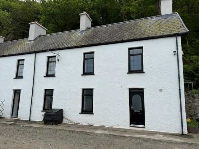 2 bed end terrace house to rentSiliwen Road, Bangor LL57