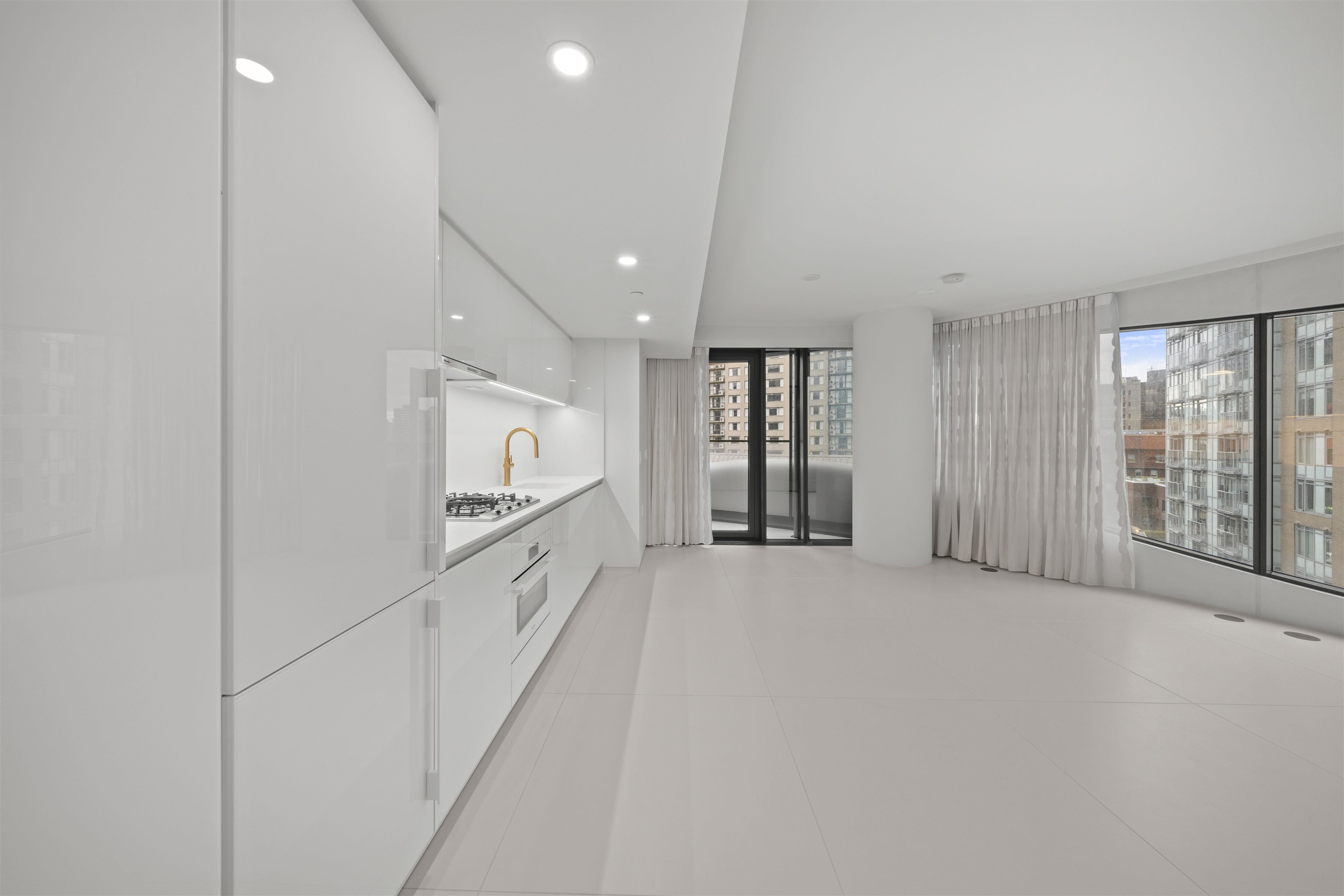 Additional image 3 of 702-1033 Nelson Street, Vancouver, BC, V6E 0E5