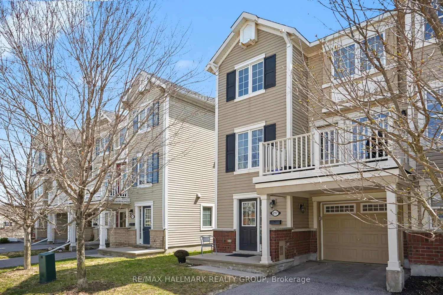 217 Bensinger Way photo 2