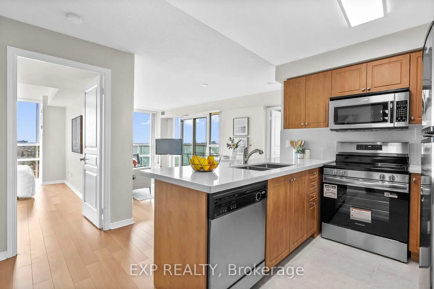 509 Beecroft Road 1609