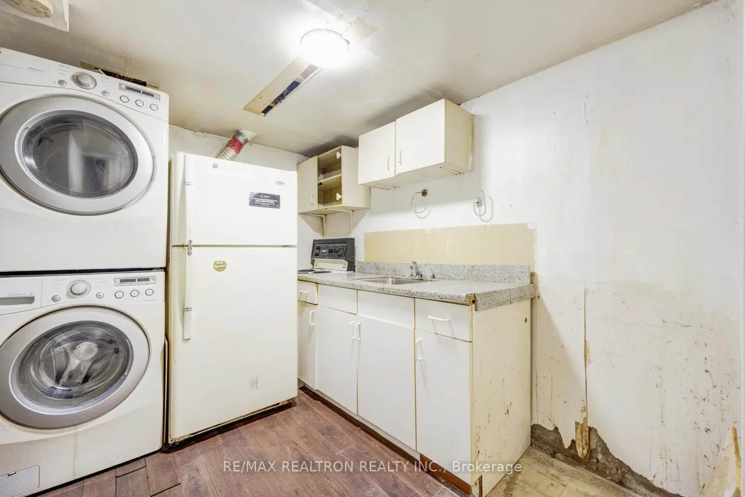 Additional image 19 of 250 John Garland Boulevard 106