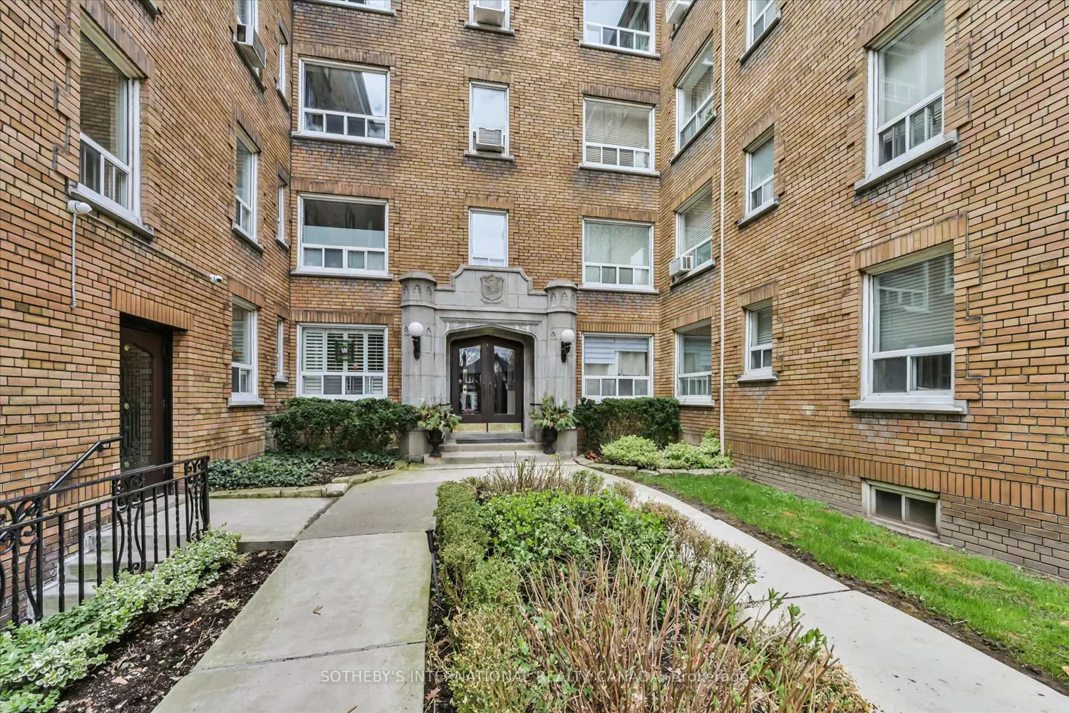 Additional image 20 of 100 Oriole Parkway 106