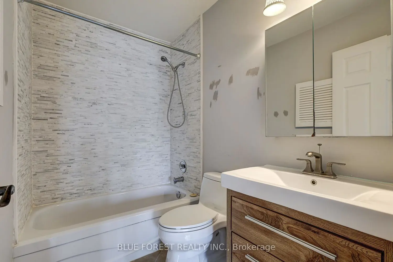 Additional image 6 of 500 Talbot Street 305