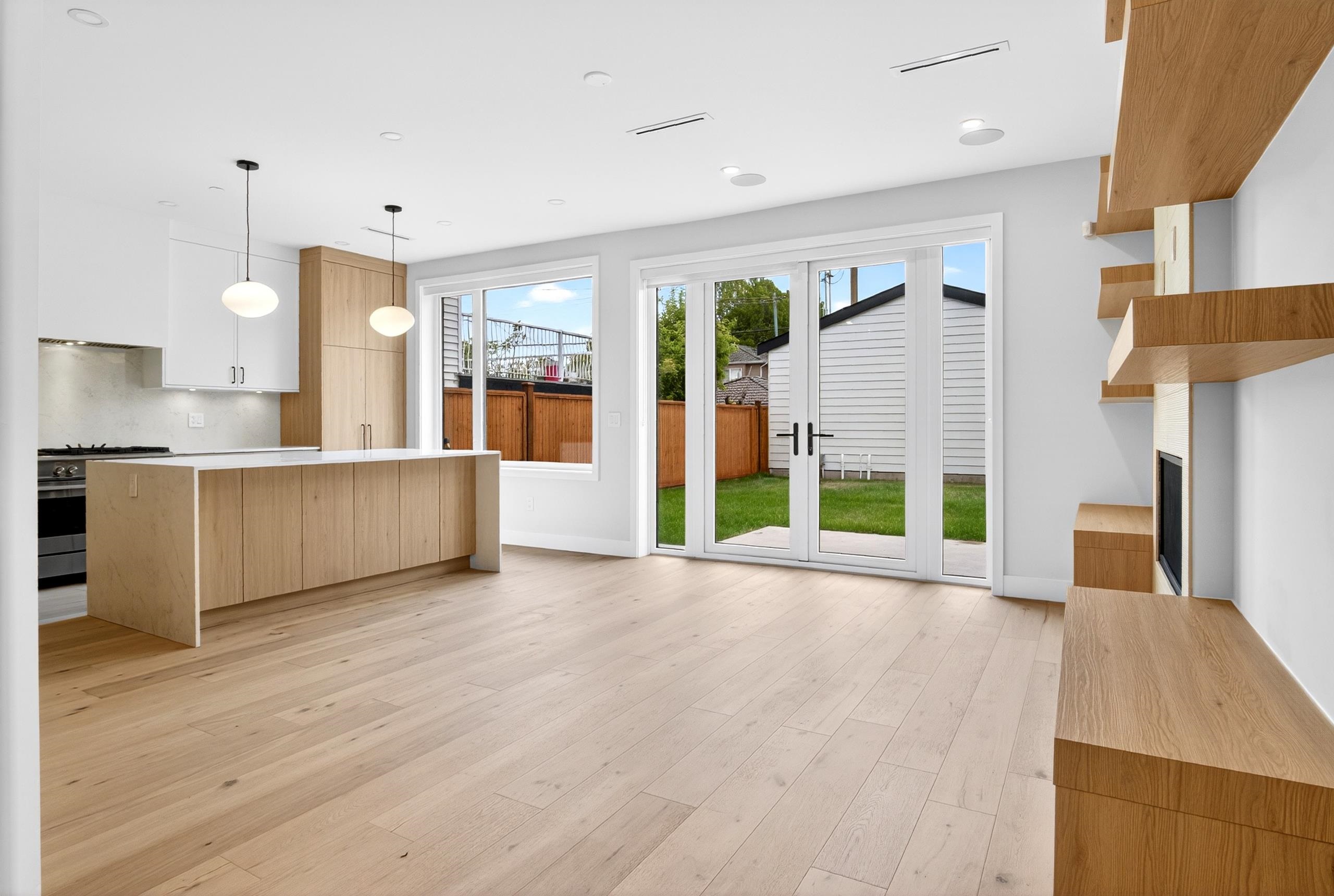 Additional image 4 of 2-2741 7th Avenue E, Vancouver, BC, V5M 1T8