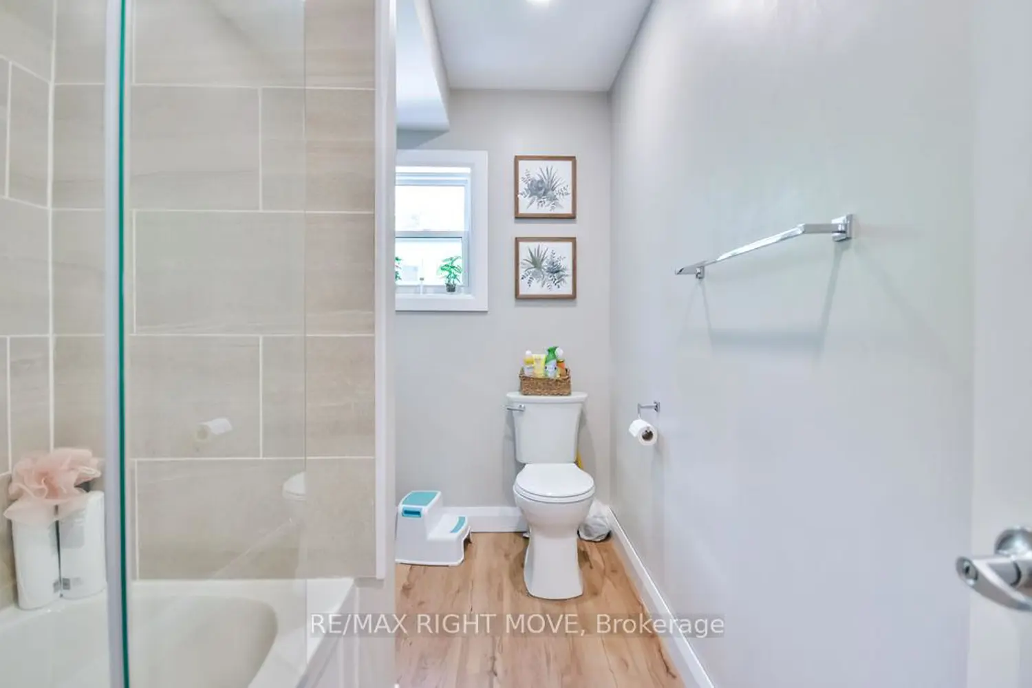 6896 Pentland Lane photo 5