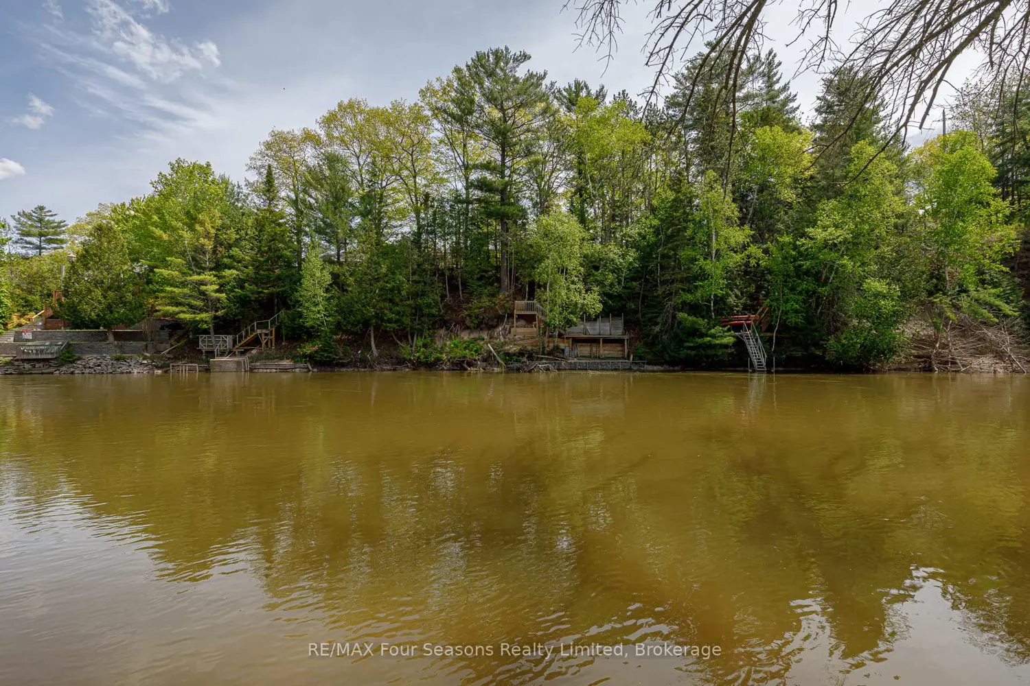 Additional image 15 of 828 Oxbow Park Drive