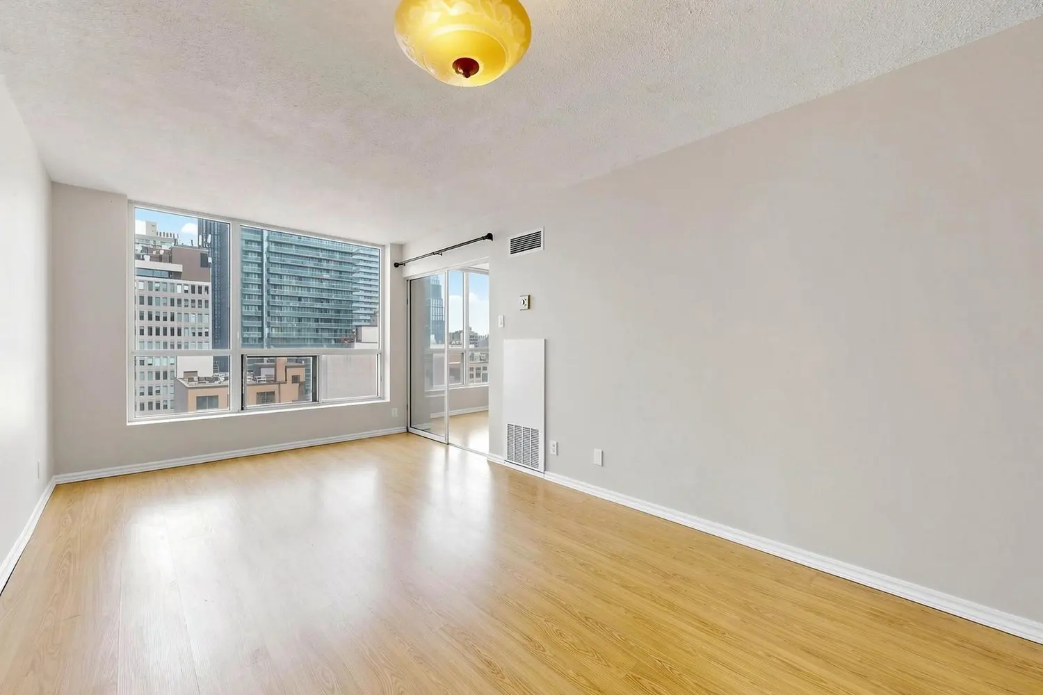 Additional image 10 of 92 King Street 1302