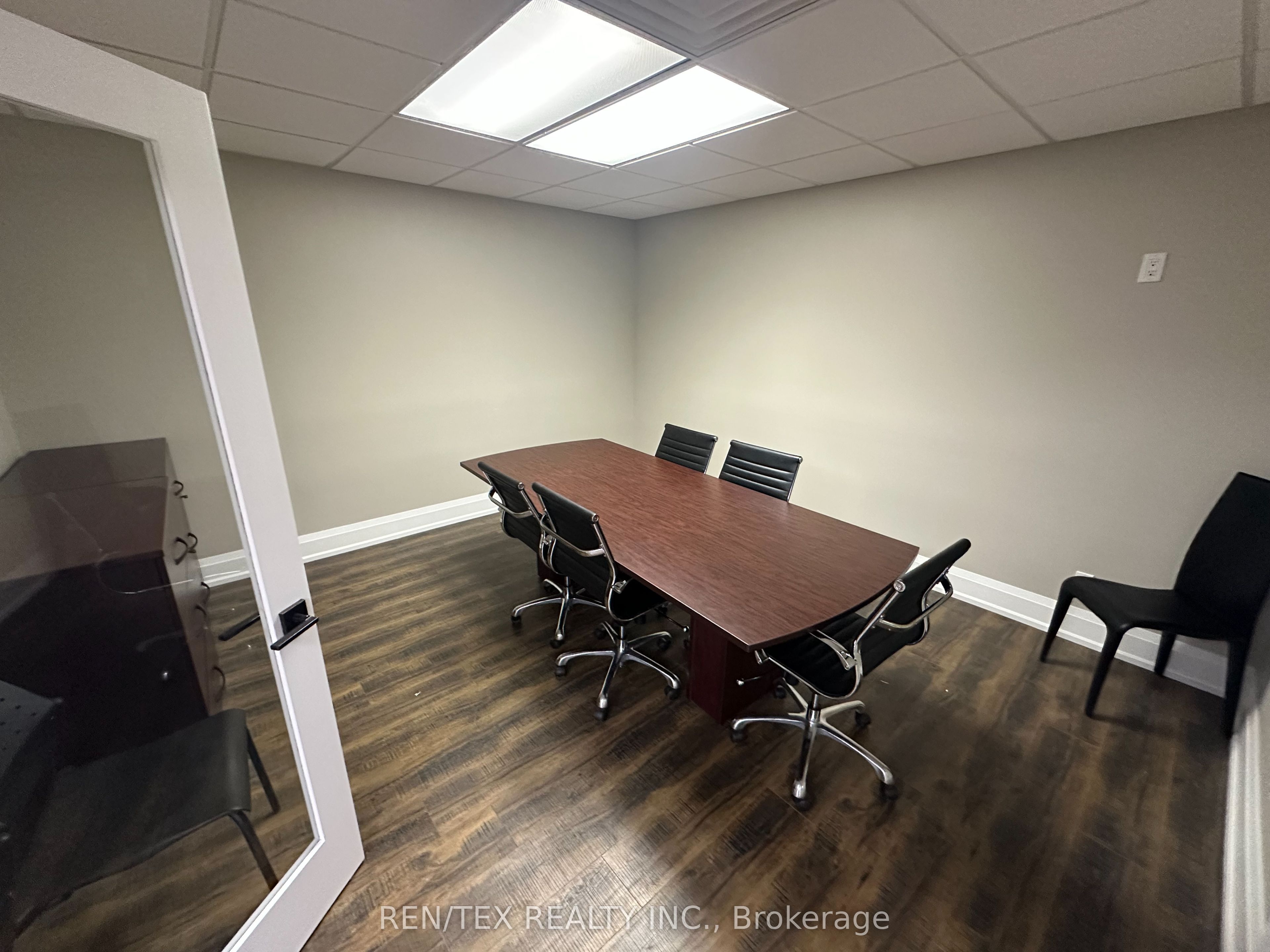 Additional image 5 of B1-7577 Keele Street, Vaughan, ON, L4K 4X3