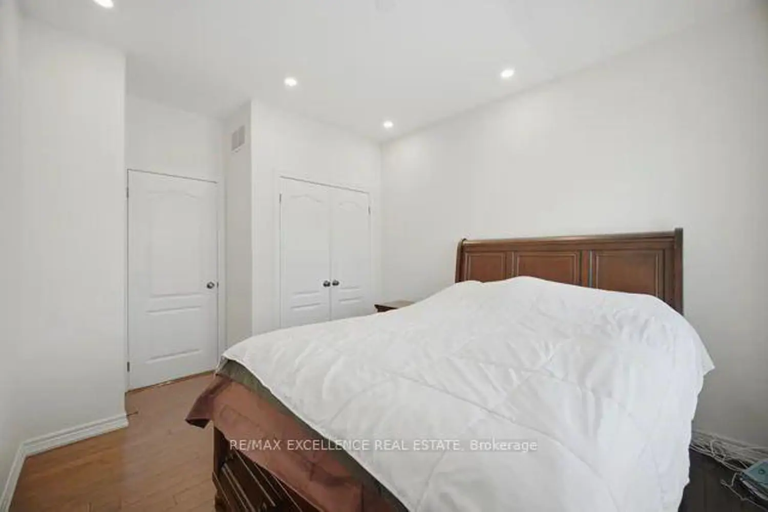 Additional image 13 of 22 Wardlaw Avenue