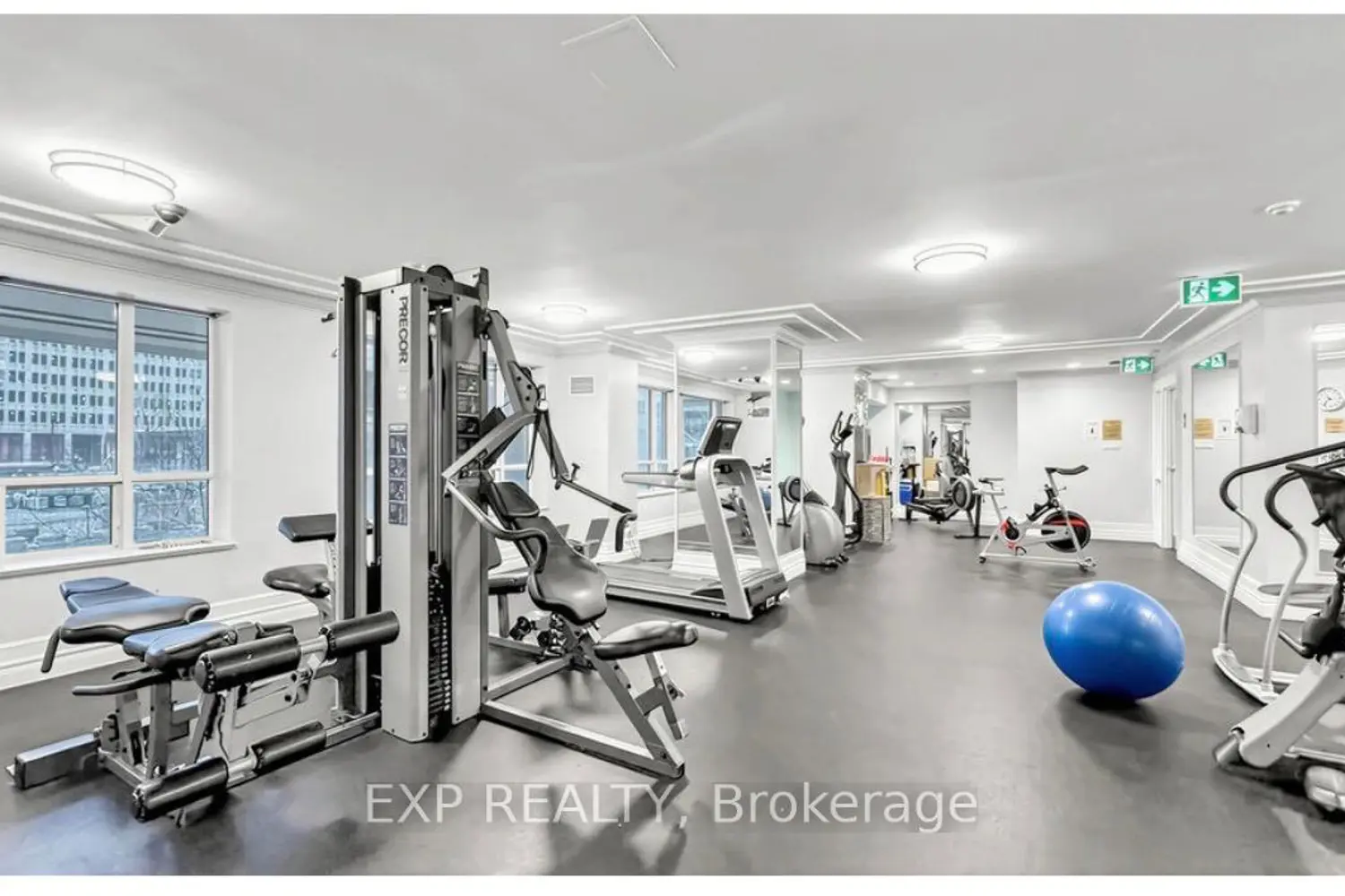 Additional image 17 of 889 Bay Street 607