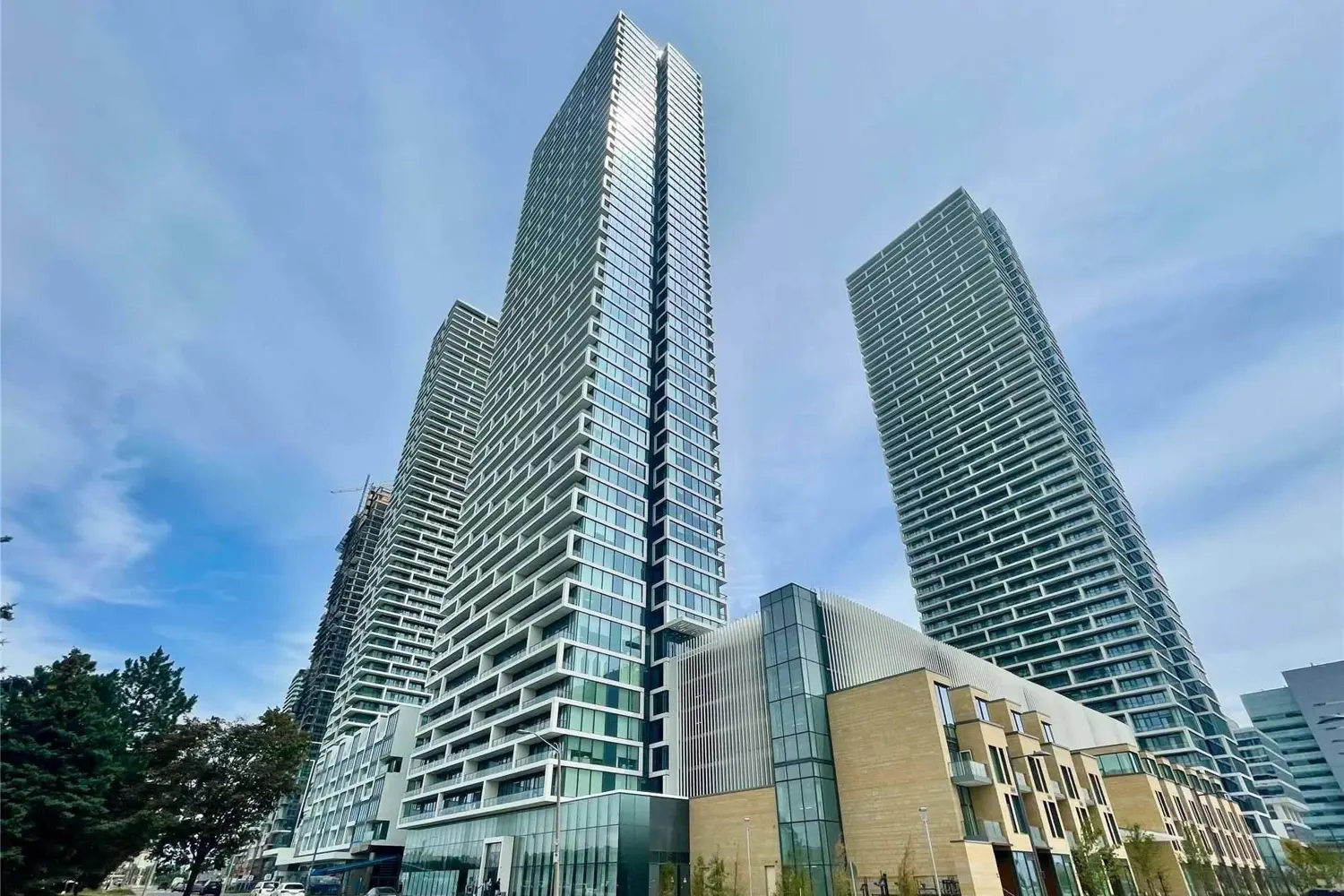 898 Portage Parkway 2909