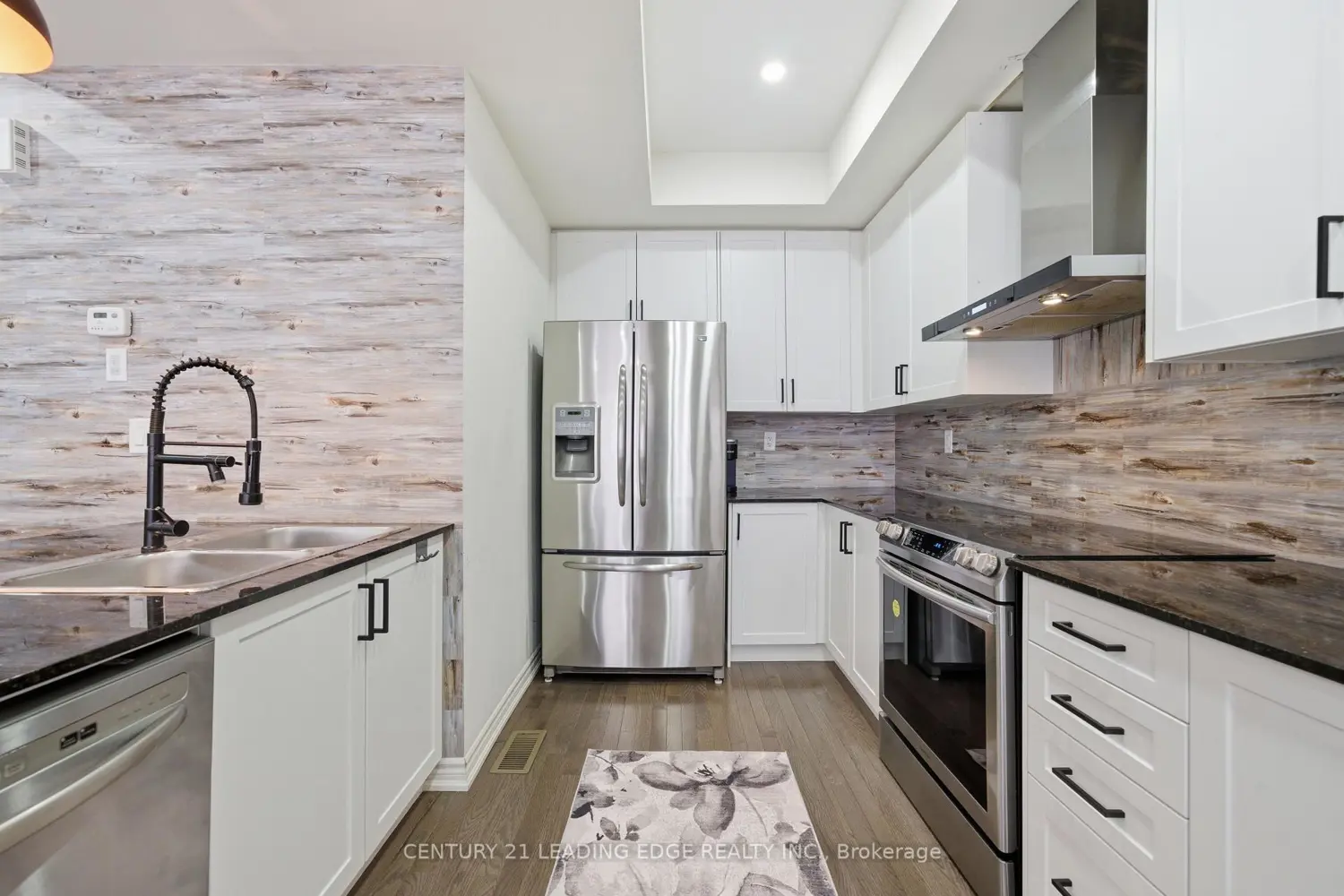 Additional image 8 of 12 Coppini Lane