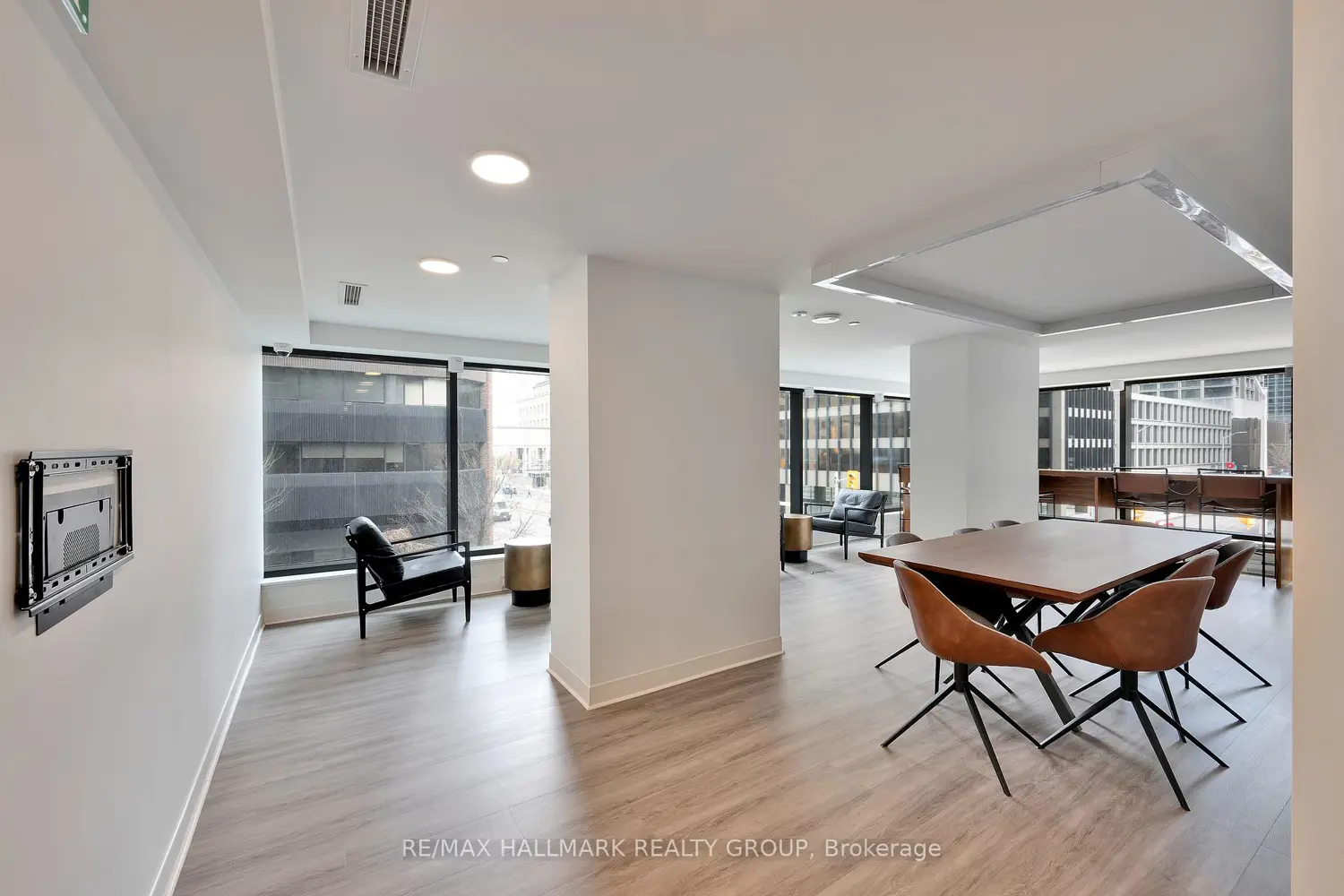 Additional image 17 of 340 Queen Street 801
