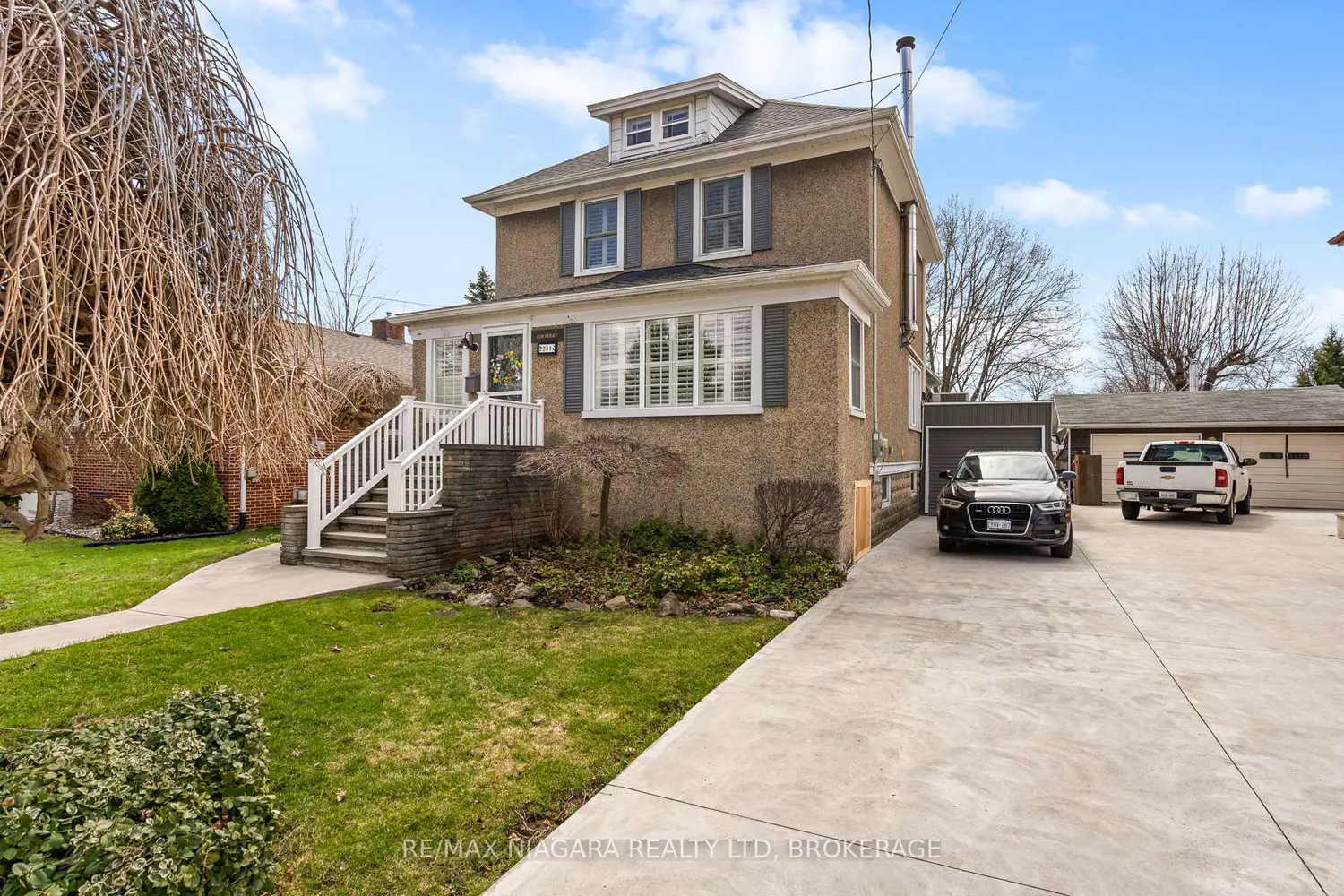 294 Stanley Street