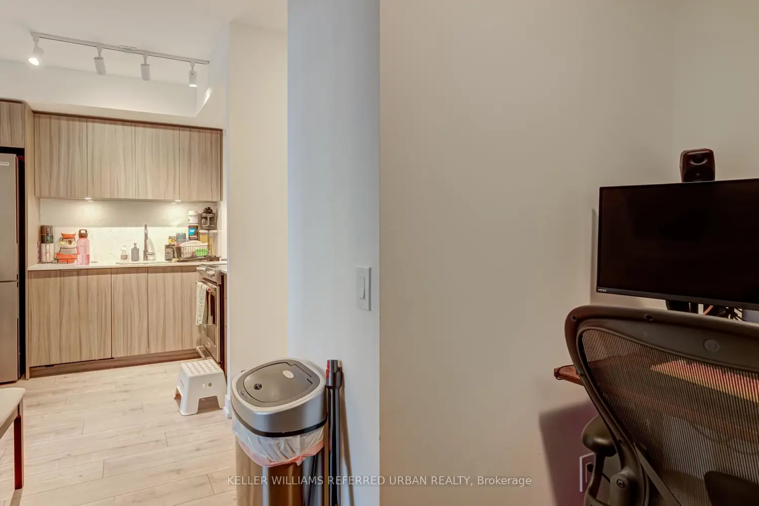 Additional image 12 of 30 Samuel Wood Way 401
