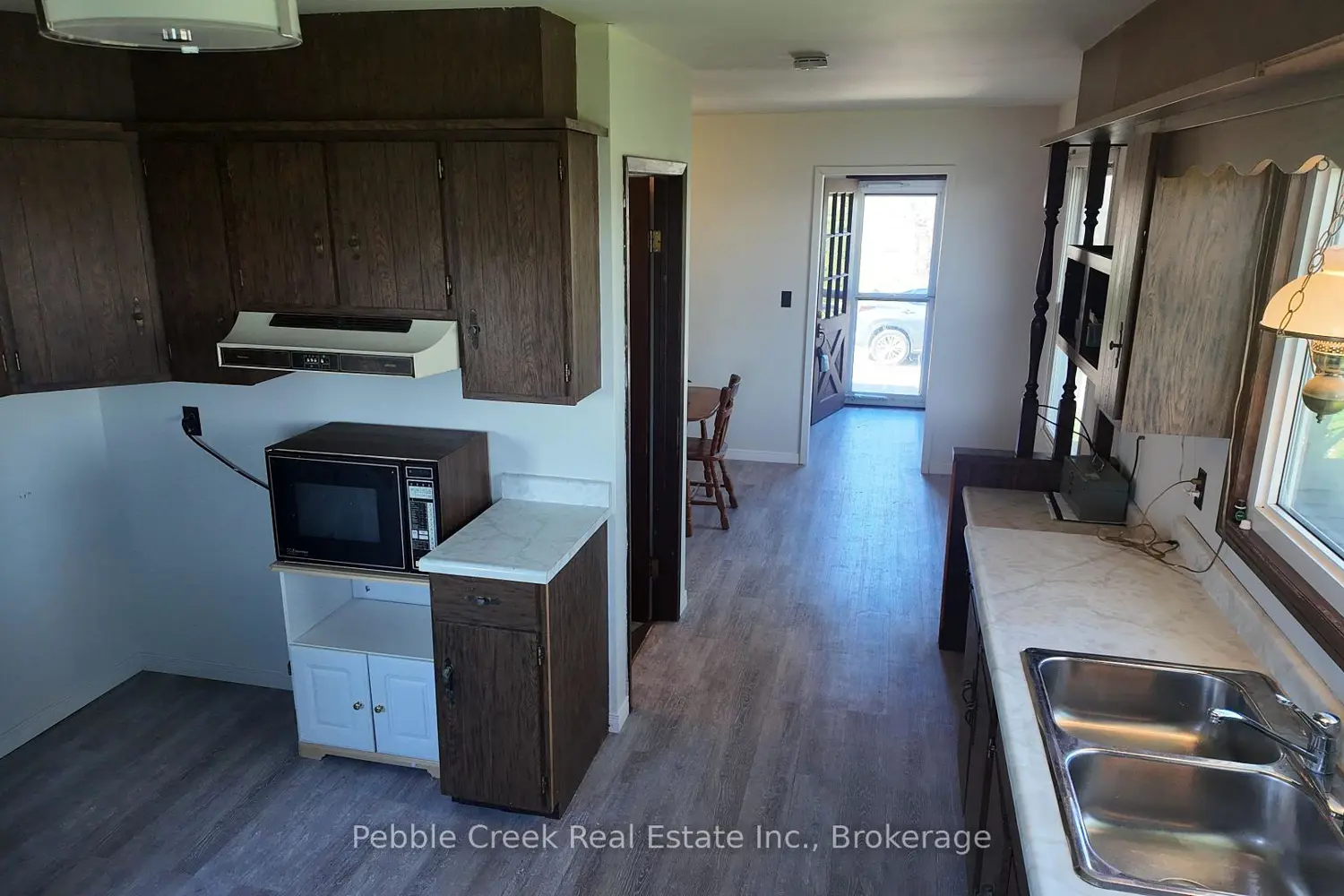 84675 Bluewater Highway photo 5