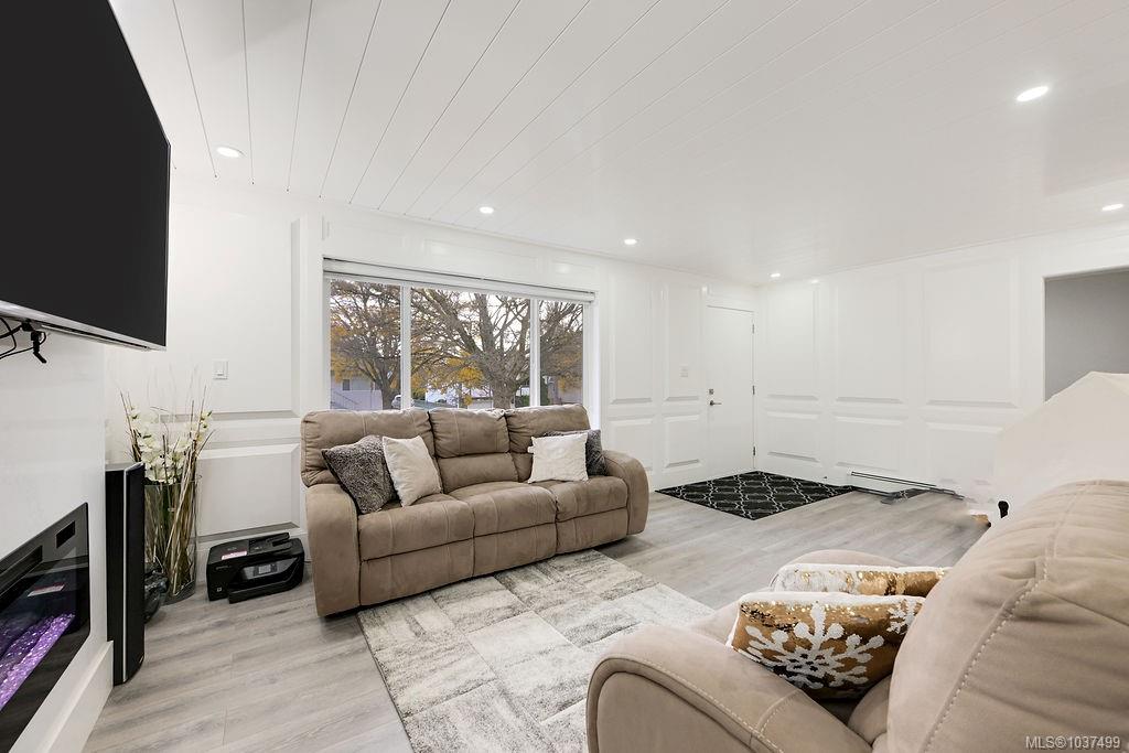Additional image 4 of 2710 Victor Street, Victoria, BC, V8R 4E4