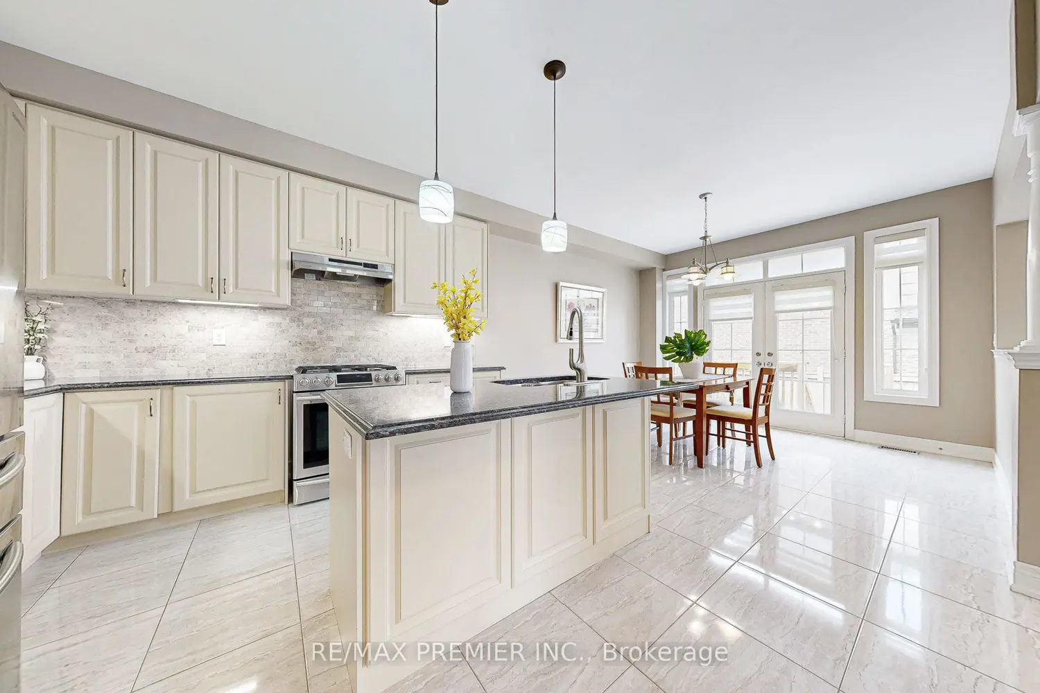 Additional image 9 of 28 Rivoli Drive
