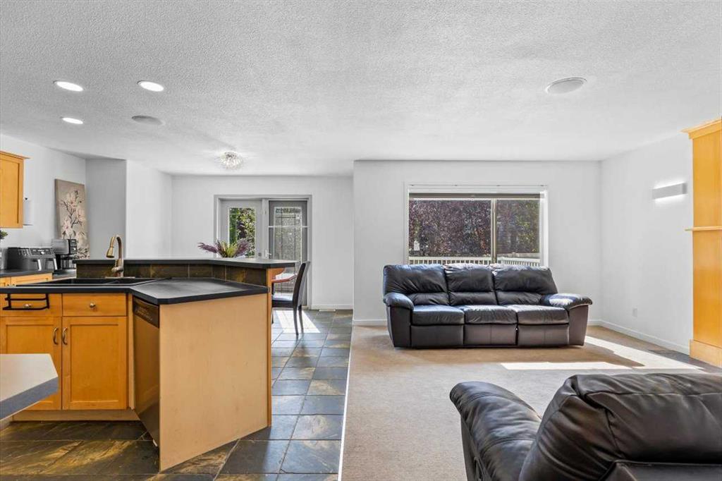 Additional image 5 of 57 Everwillow Boulevard SW, Calgary, AB, T2Y4G4