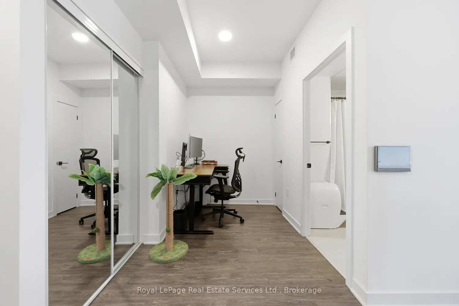 Additional image 3 of 2782 Barton Street 202