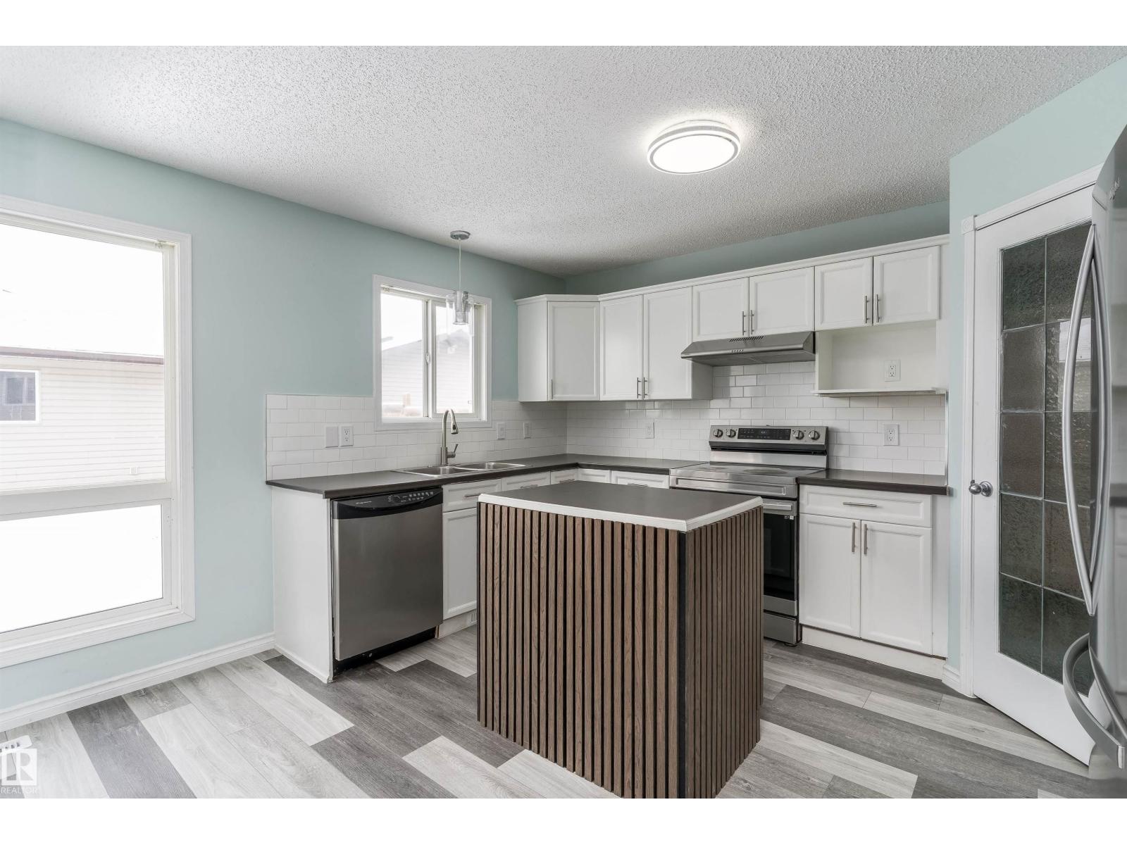 Additional image 6 of 16304 43 Street NW, Edmonton, AB, T5Y0H8