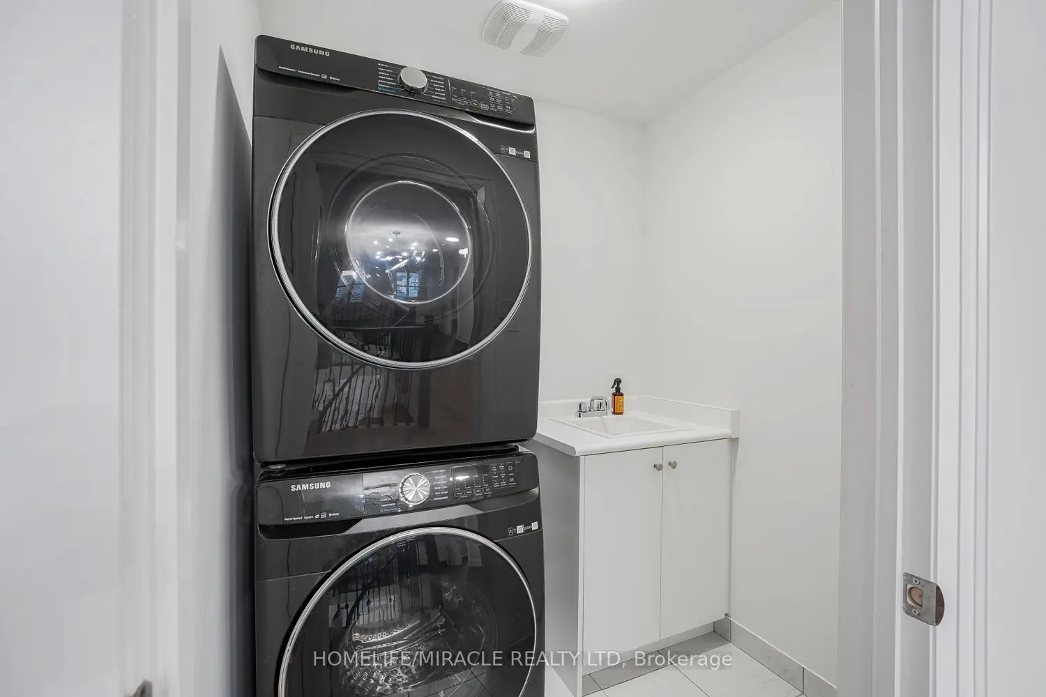Additional image 17 of 1348 Harrington Street