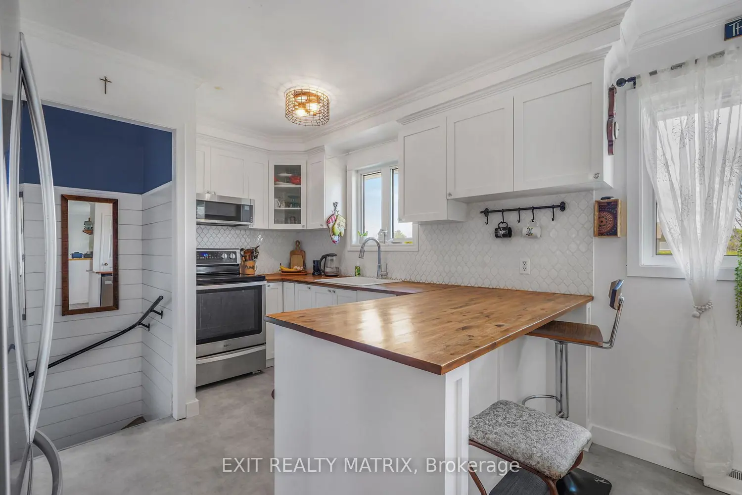 Additional image 5 of 509 Ghislain Street