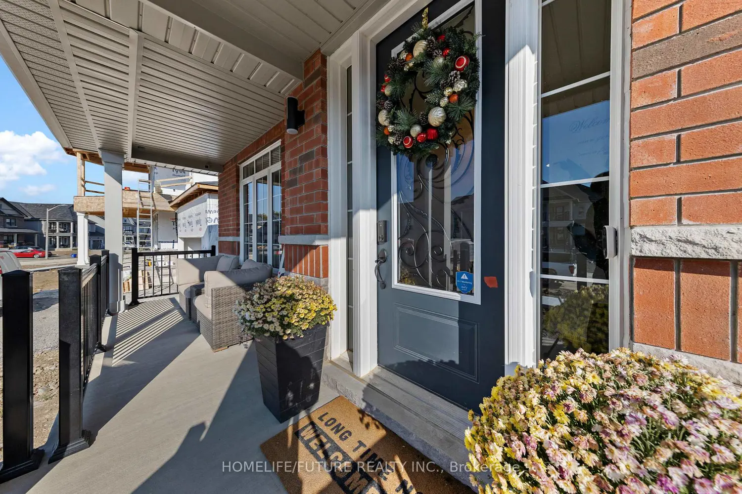 91 Hennessey Crescent