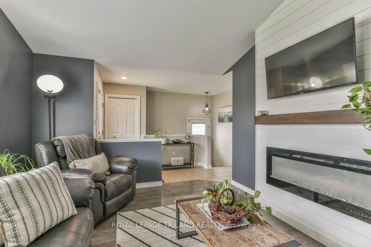 9 Brookside Drive photo 4