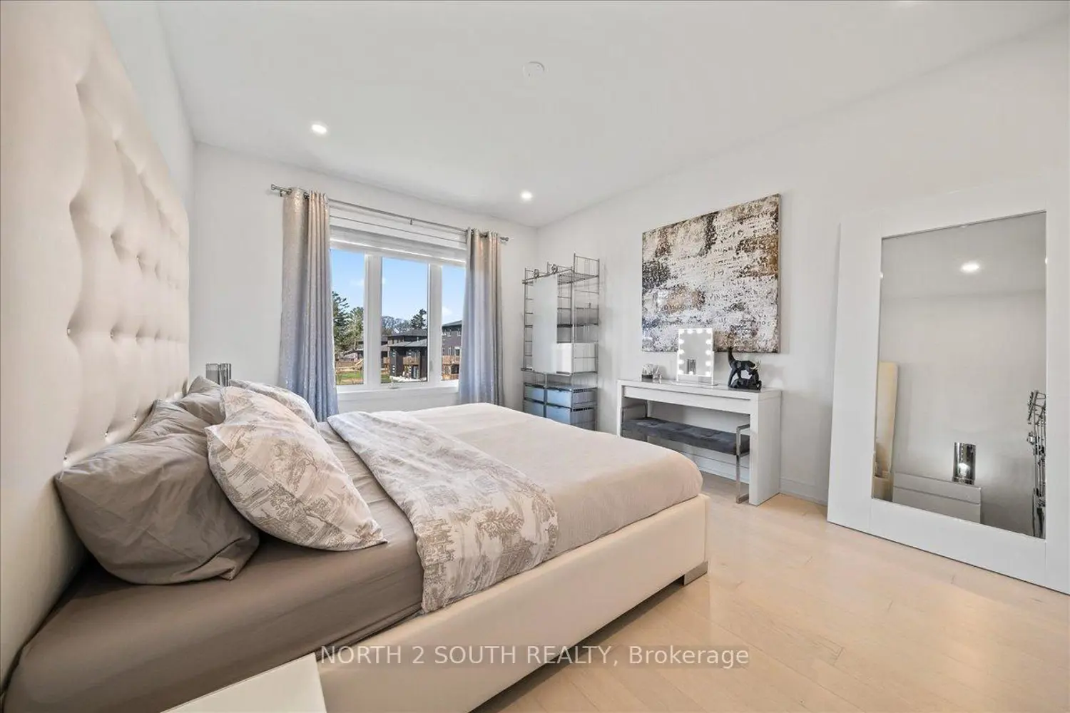 Additional image 4 of 118 Berkely Street