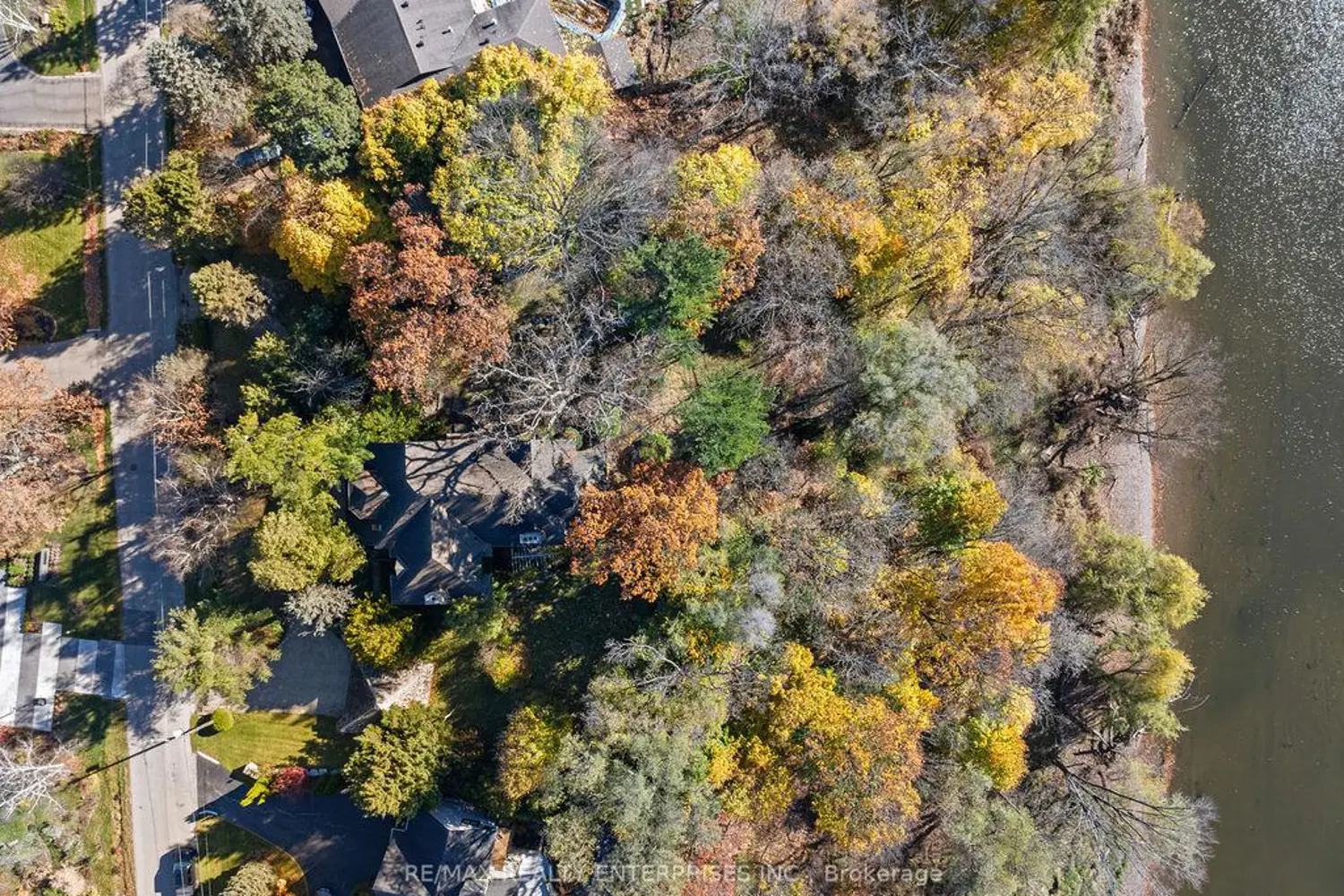 Additional image 2 of 1520 Pinetree Crescent