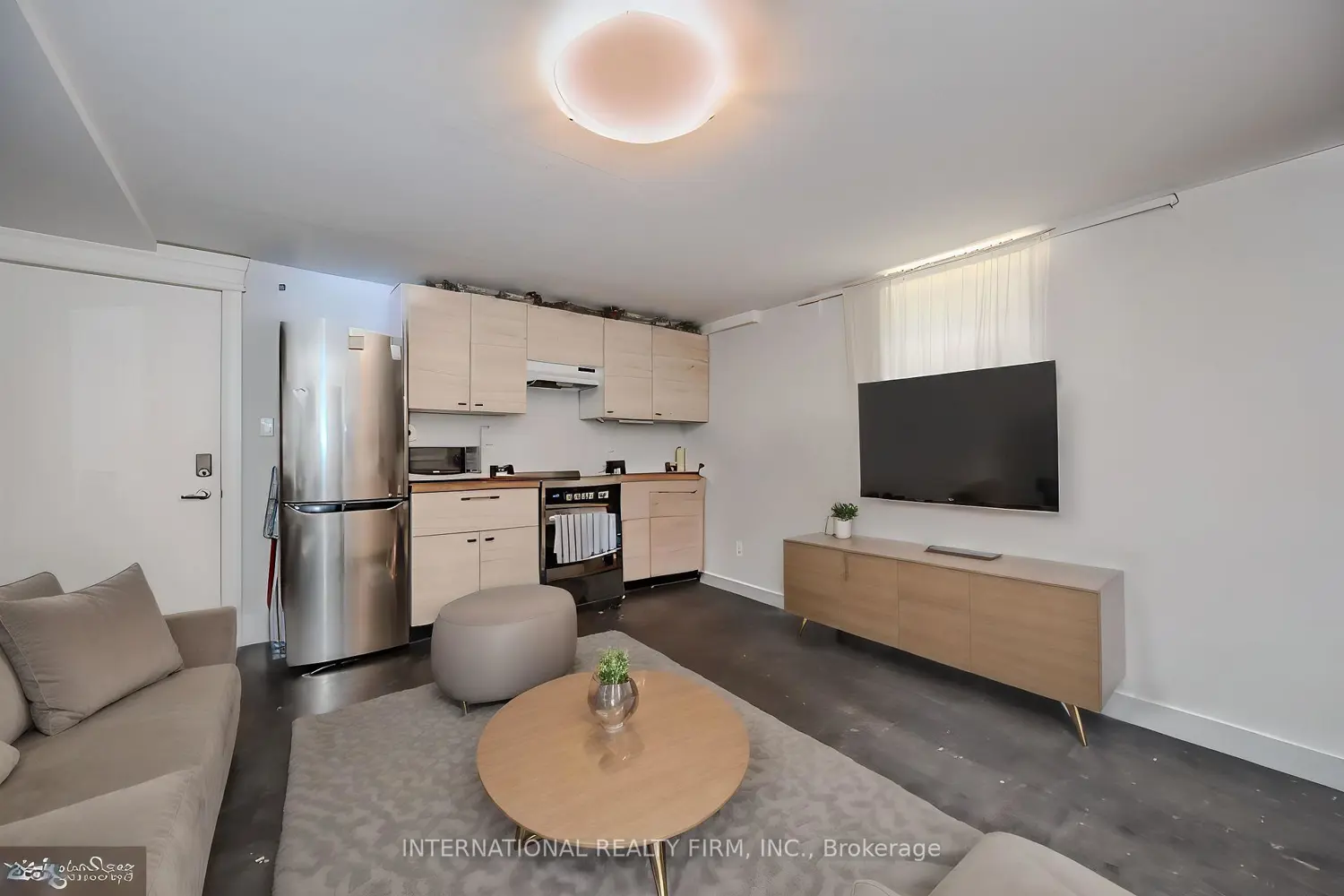 Additional image 18 of 76 Thirty Fifth Street