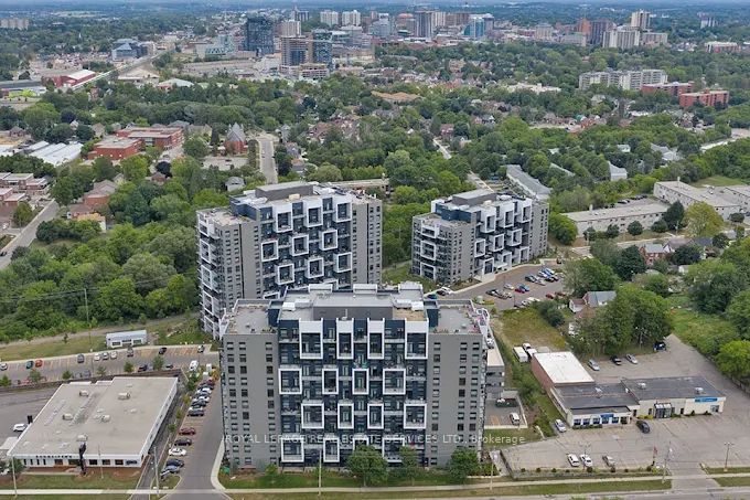 105-460B Belmont Avenue W, Kitchener, ON, N2M 0B3