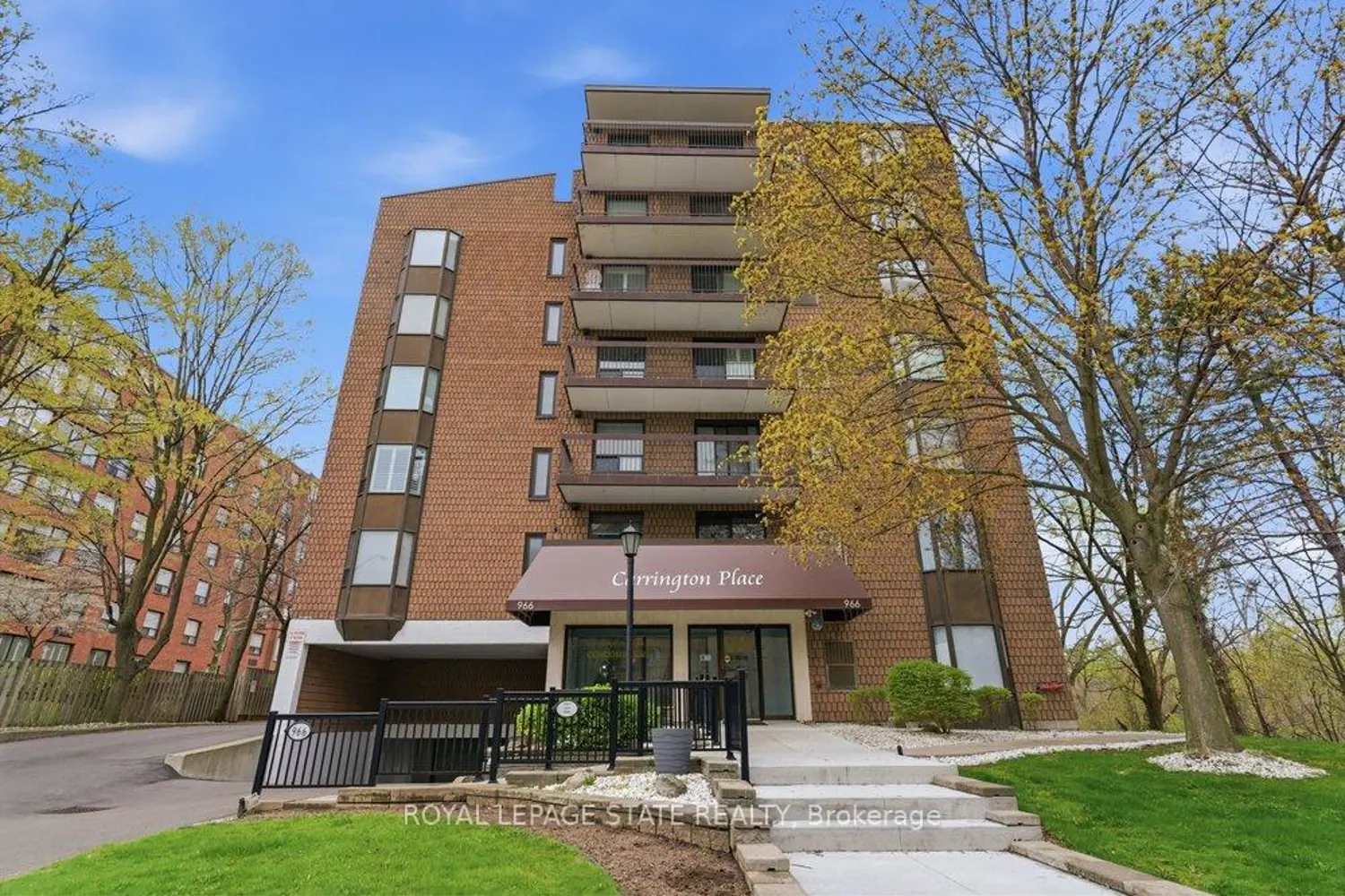 Additional image 9 of 966 Queenston Road 302