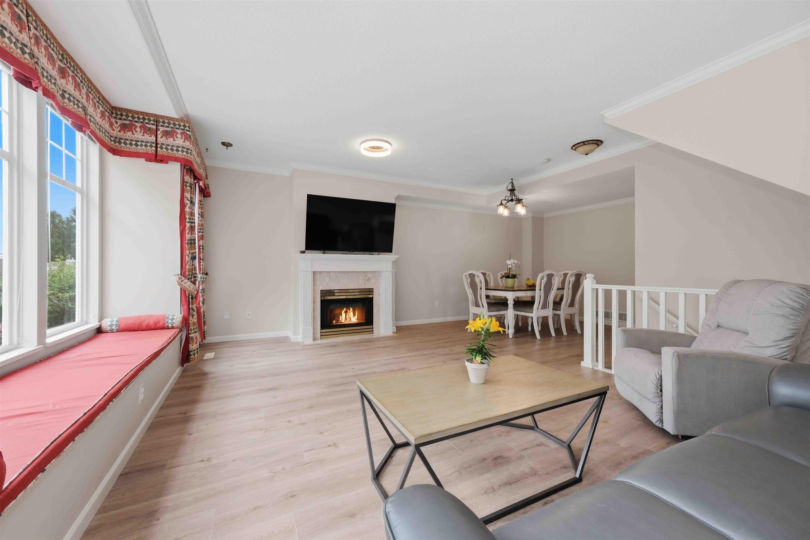 Additional image 4 of 2-5950 Oakdale Road, Burnaby, BC, V5H 4R5