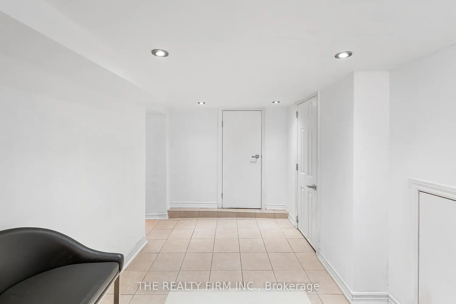 Additional image 14 of 31 Fifth Avenue