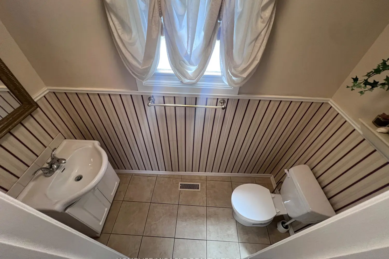 Additional image 7 of 59 Kenninghall Boulevard 30