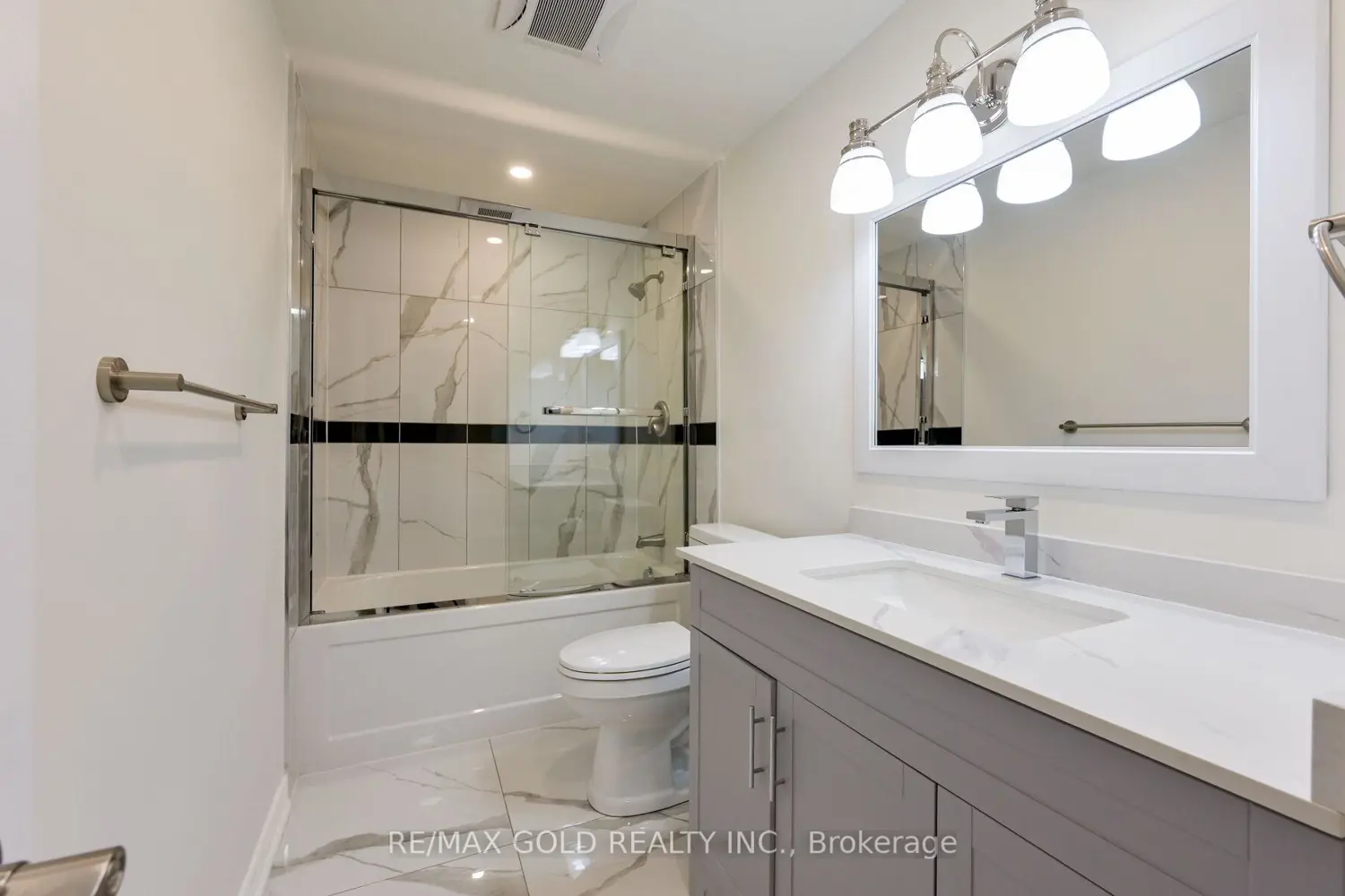 Additional image 11 of 1601 Albion Road 266