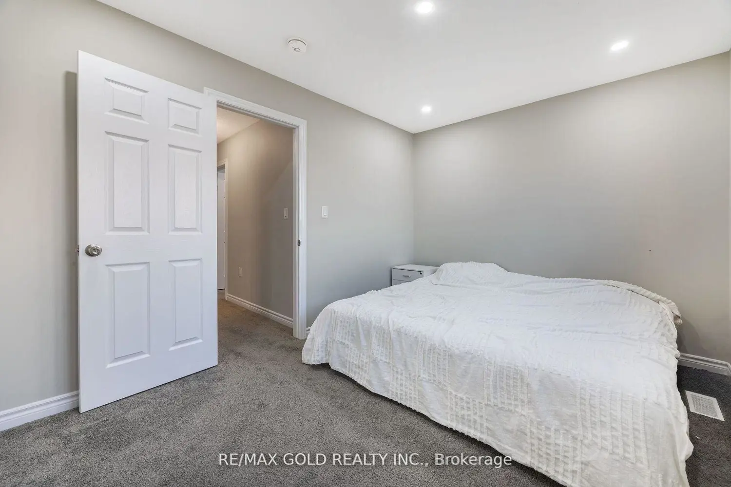 Additional image 9 of 1357 Calais Drive