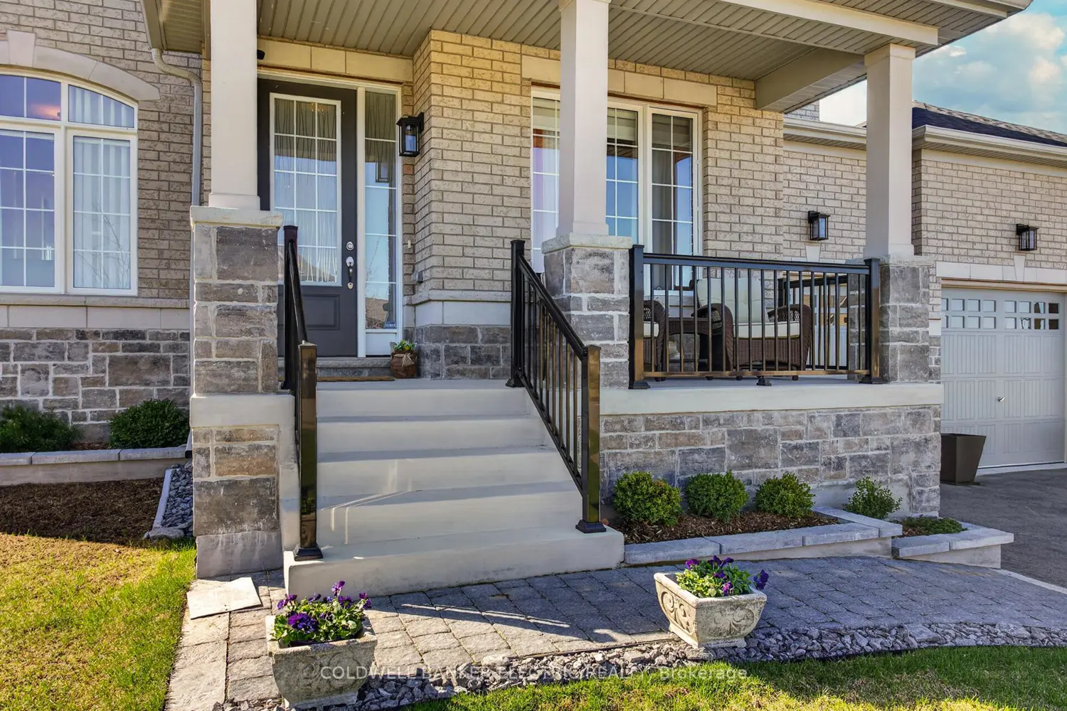 5 Golden Meadows Drive photo 3