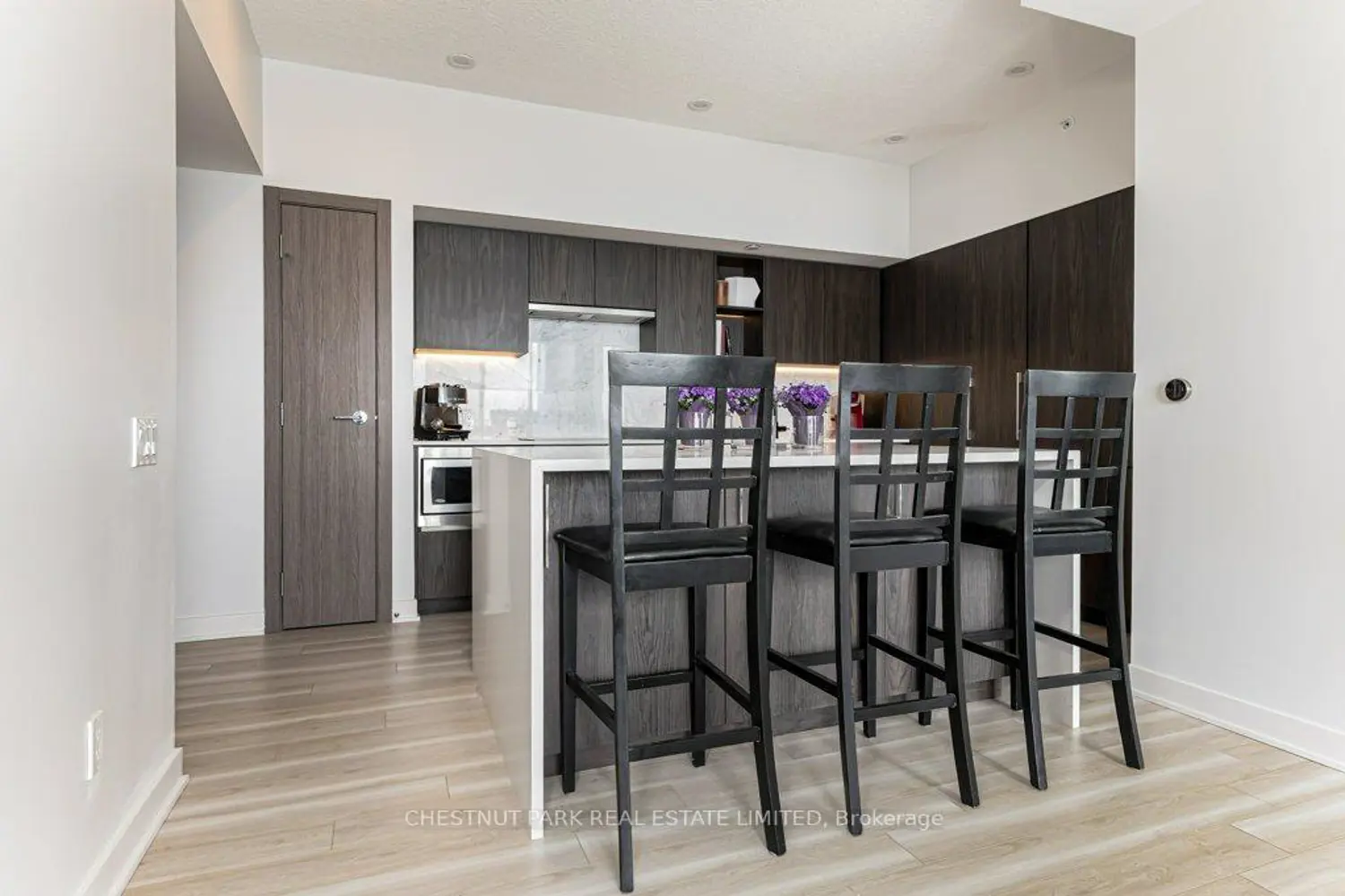 Additional image 5 of 17 Bathurst Street 3615