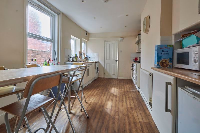 Additional image 3 of 4 bed terraced house to rentMonks Road, Exeter EX4