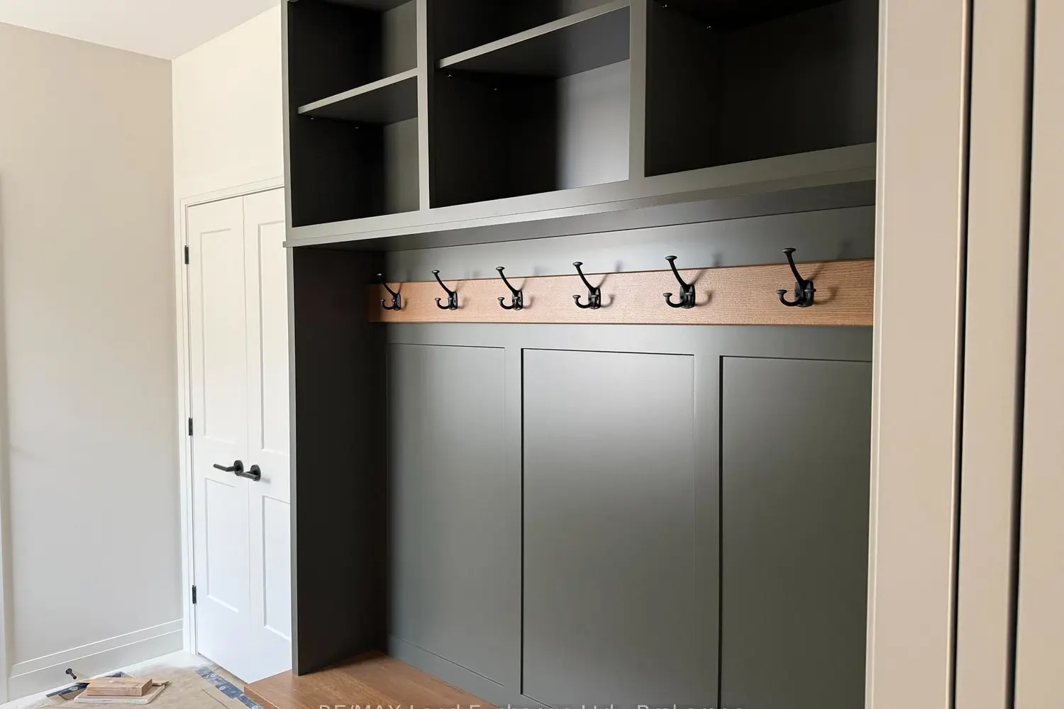 926 Bogdanovic Way photo 5