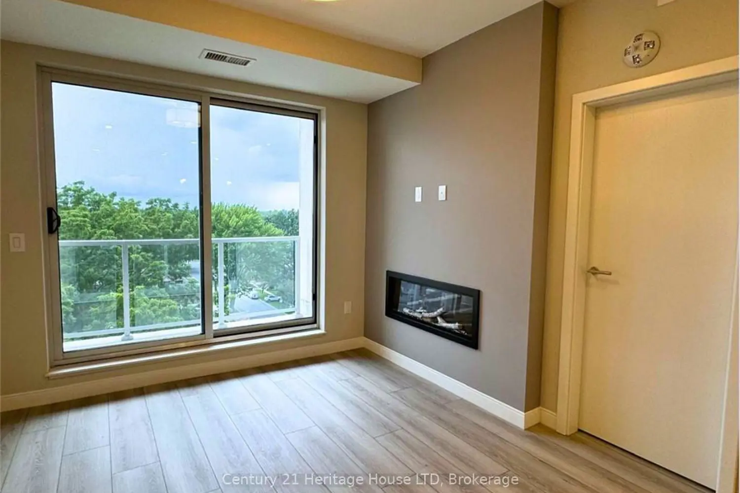 Additional image 9 of 118 West Street 704
