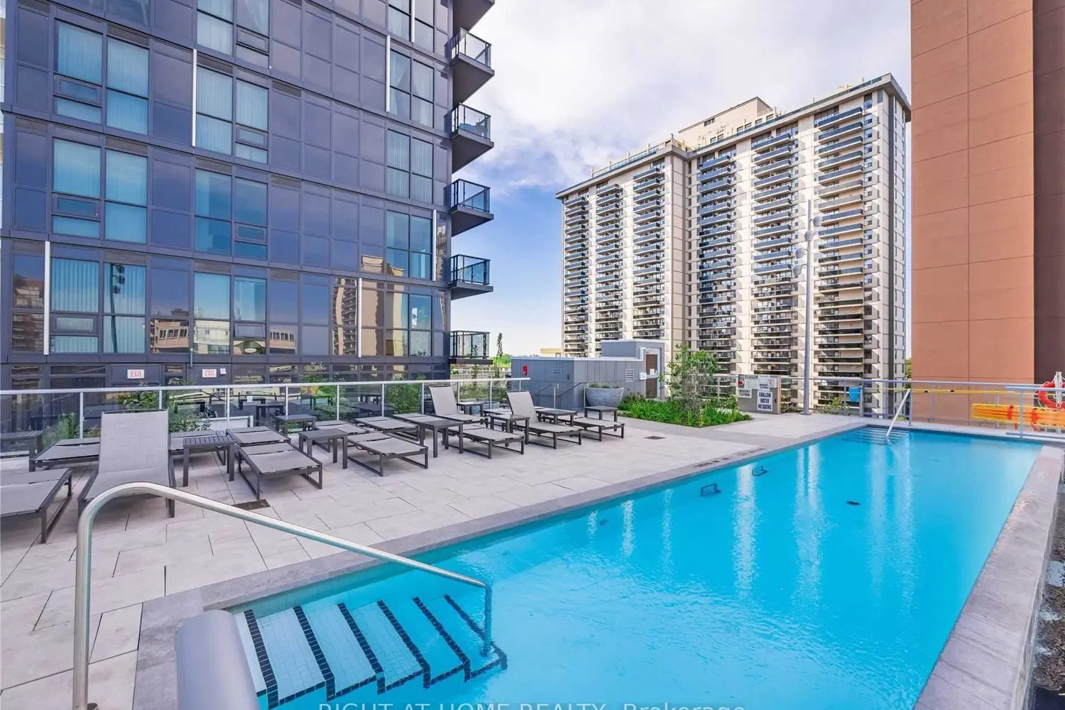 Additional image 11 of 101 Erskine Avenue 308