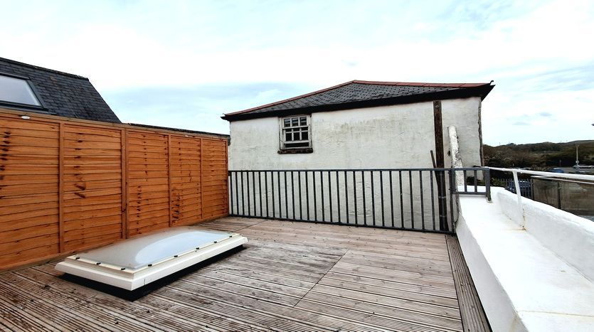 Additional image 12 of 1 bed flat to rentFlat 2 - Fore Street, Hayle TR27