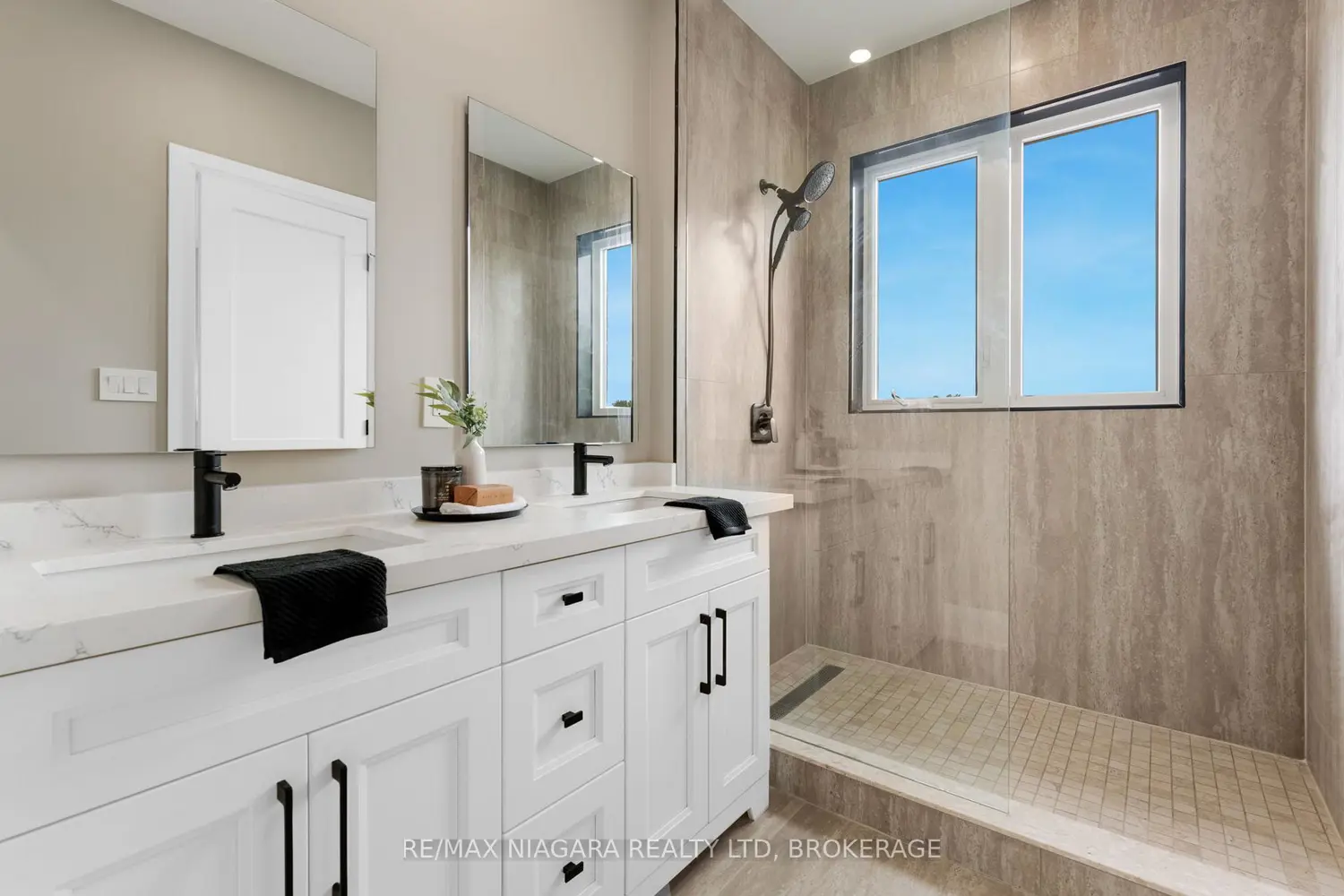 Additional image 19 of 6200 Curlin Crescent