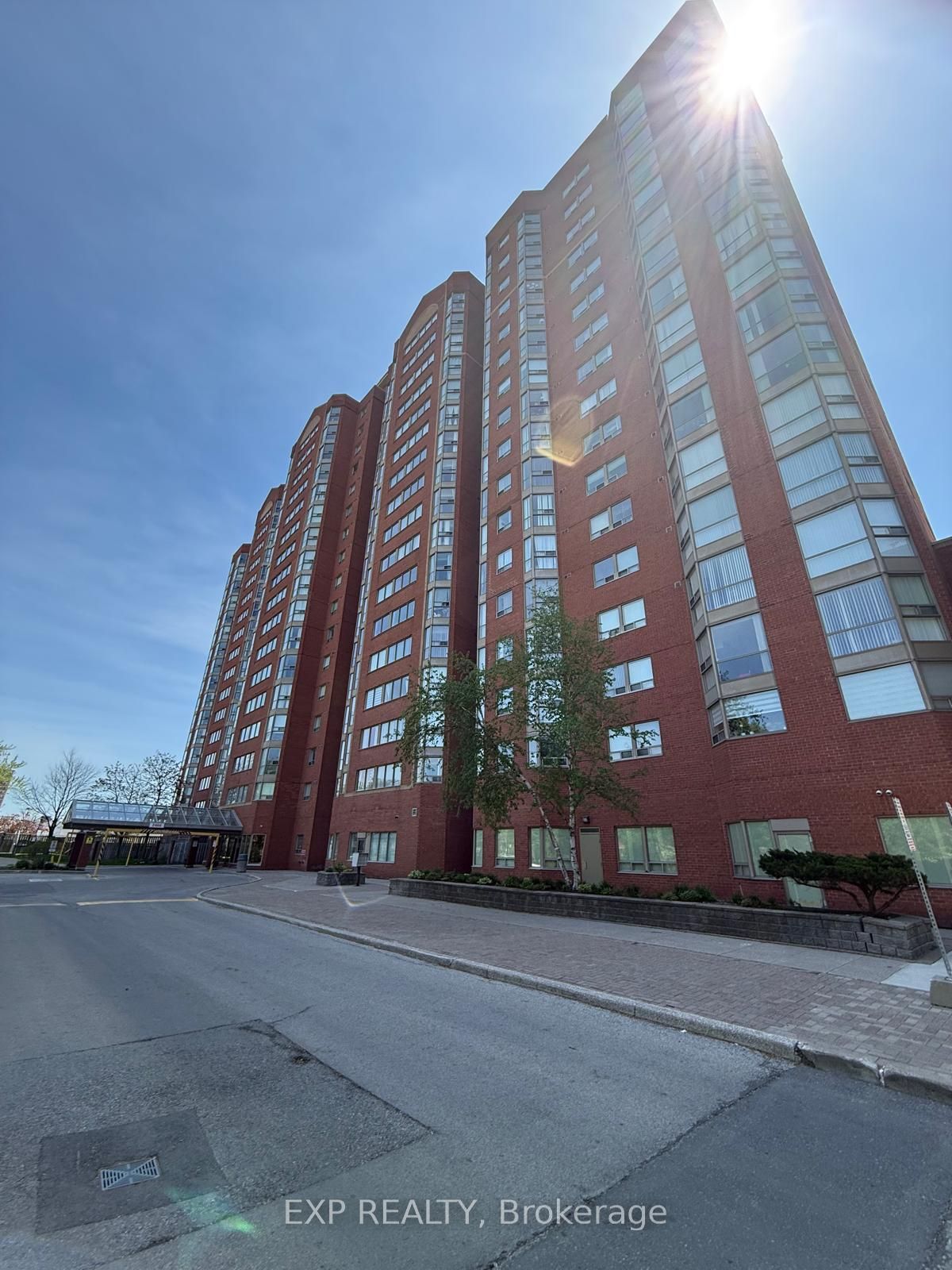 LPH17-2466 Eglinton Avenue E, Toronto, ON, M1K 5J8