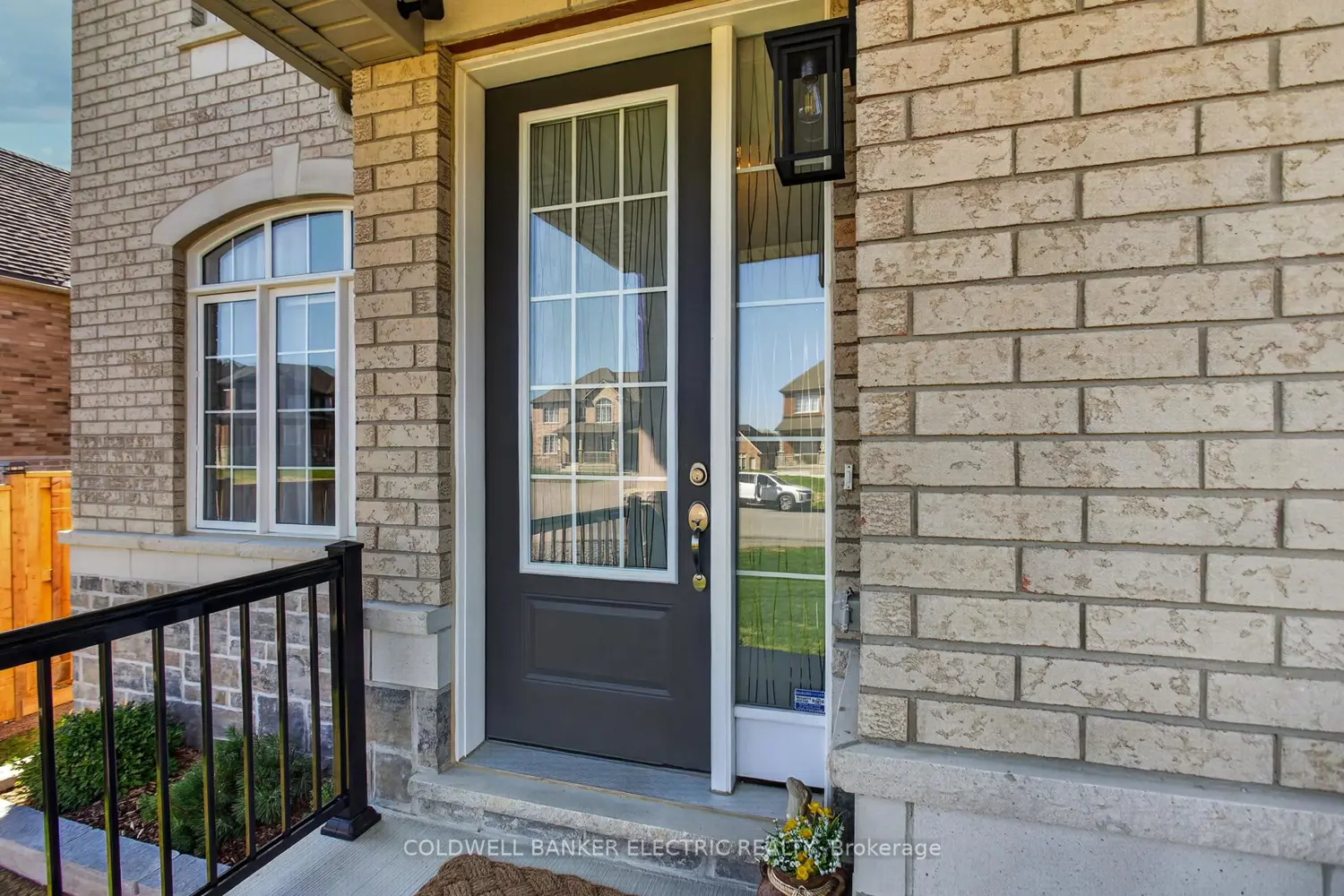 5 Golden Meadows Drive photo 4