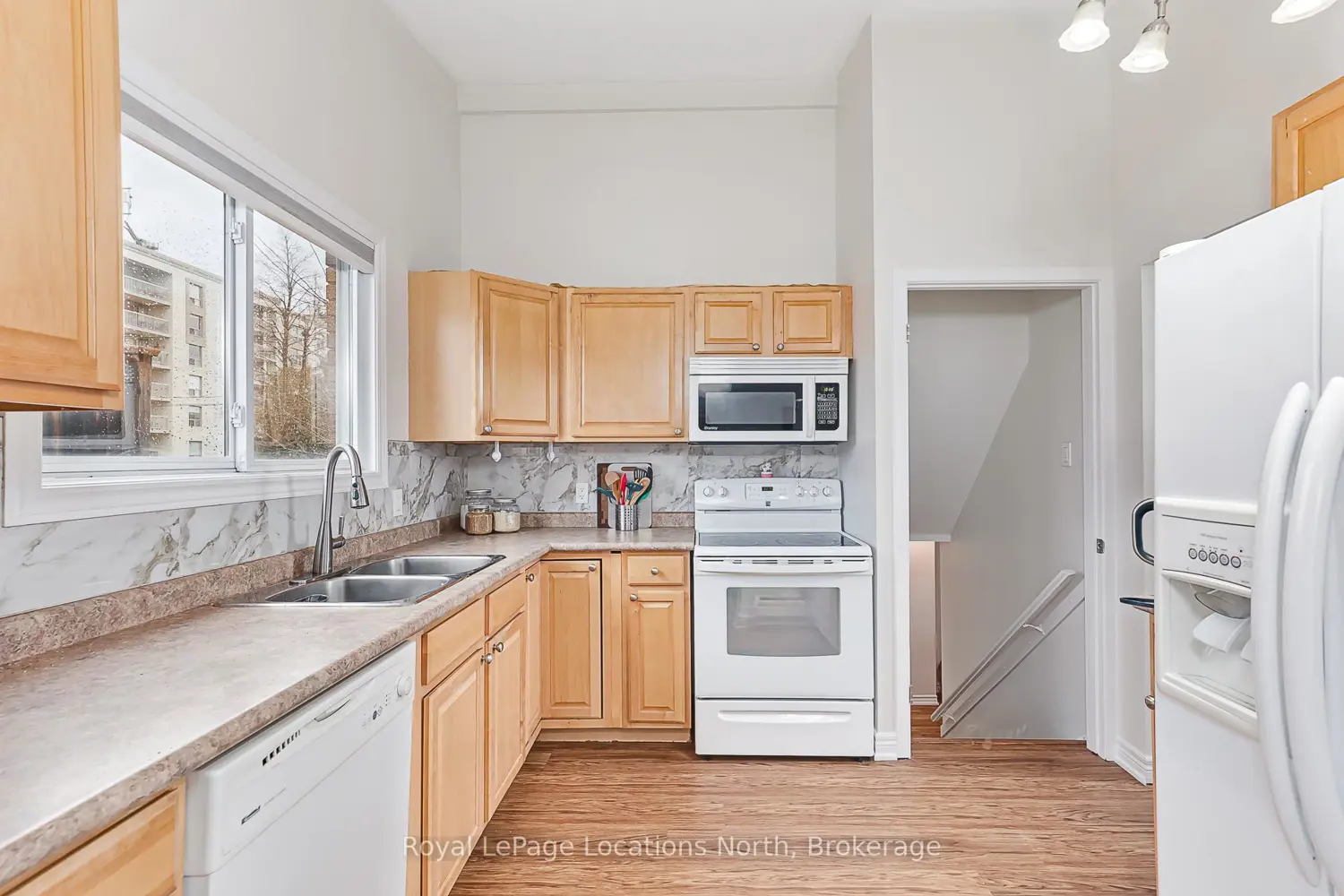 Additional image 7 of 594 Oak Street